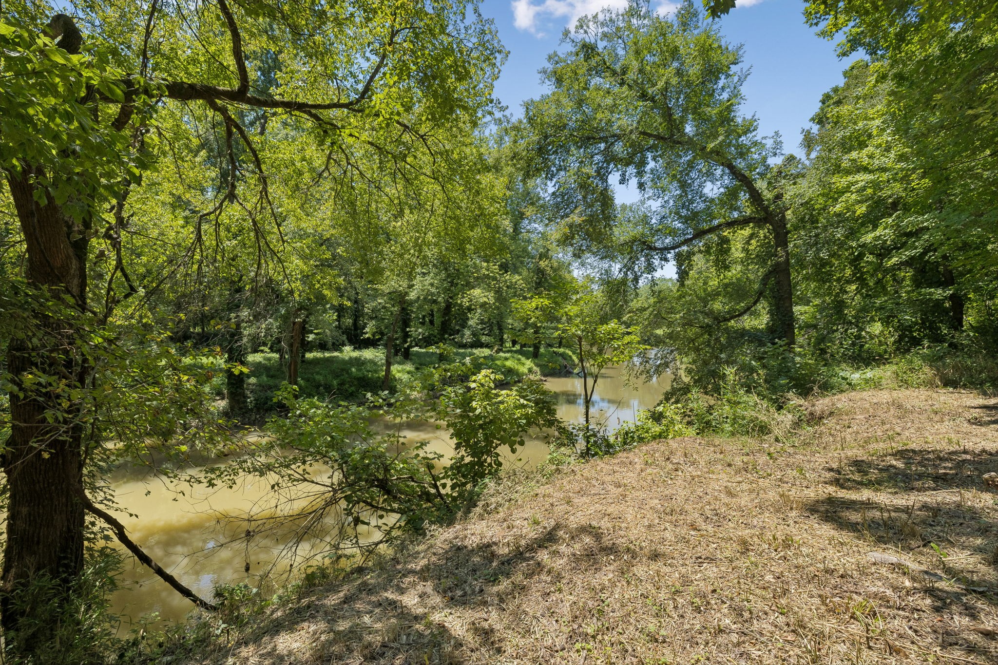 827 Sugarcane Way
