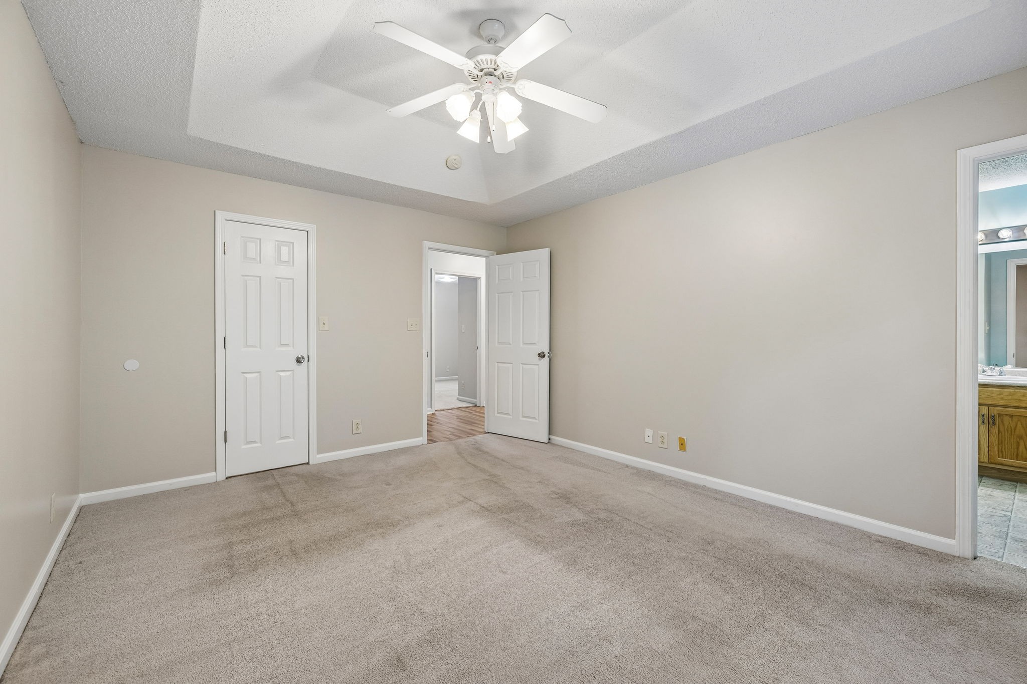 827 Sugarcane Way