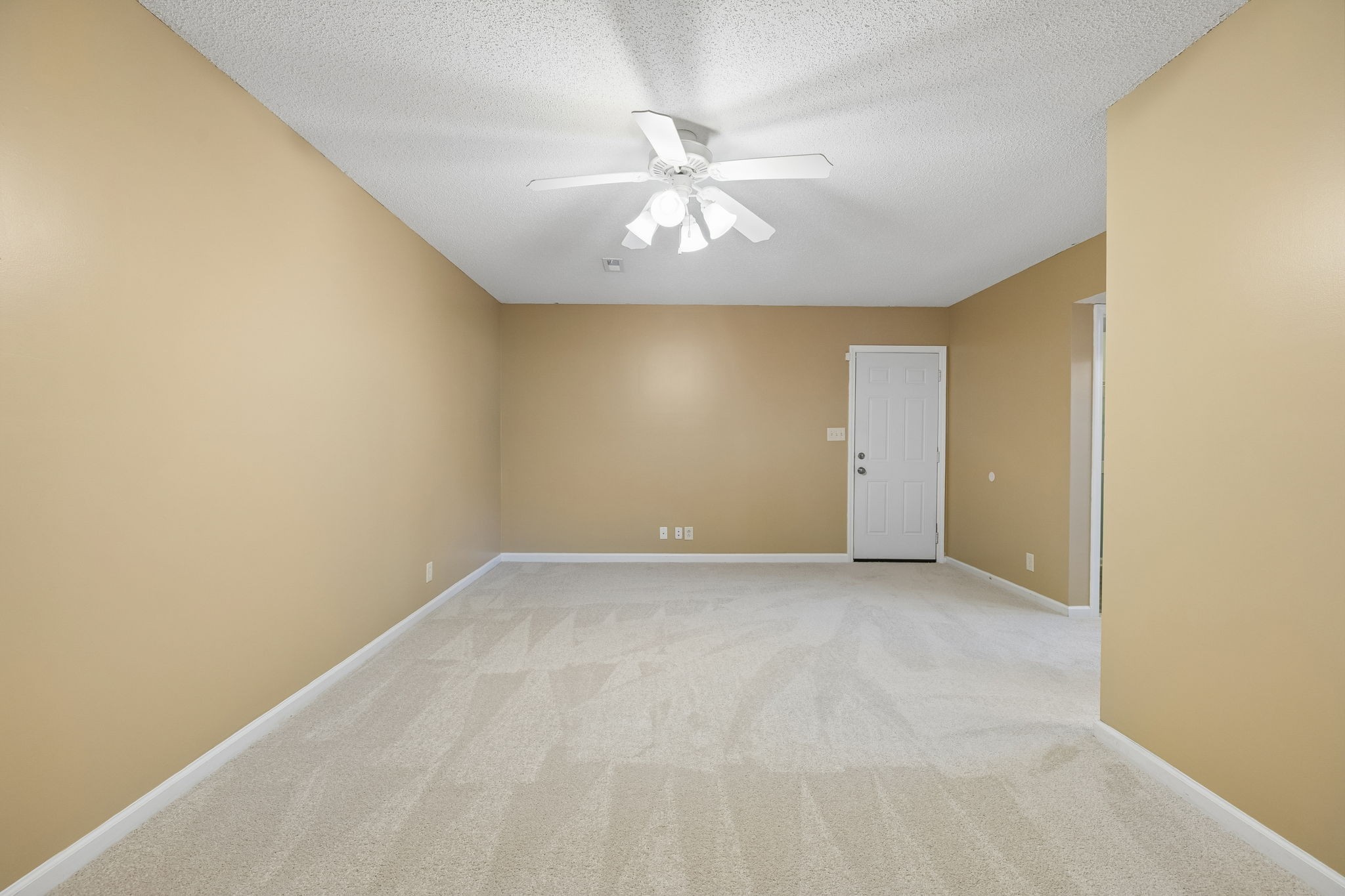 827 Sugarcane Way