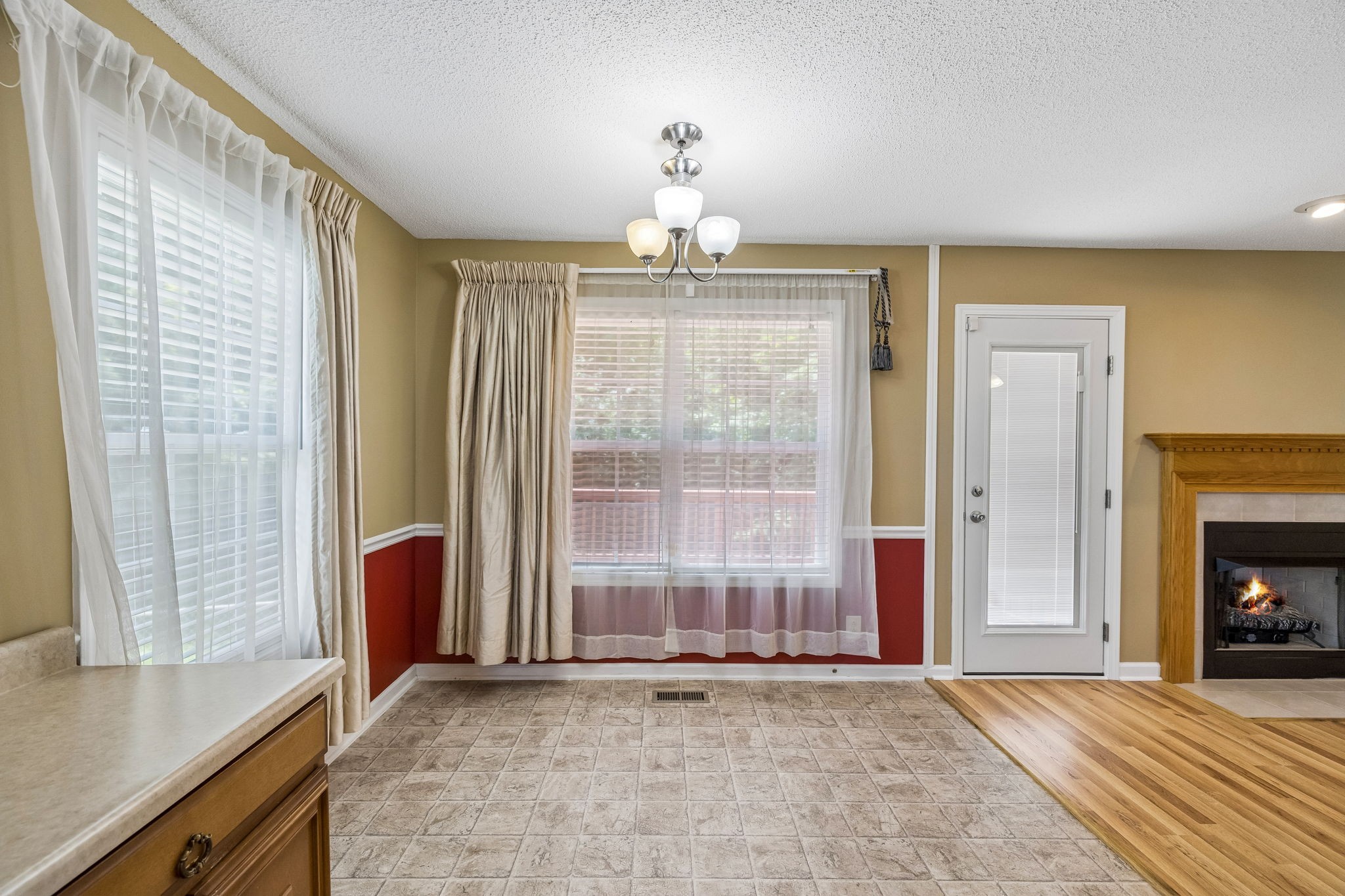 827 Sugarcane Way
