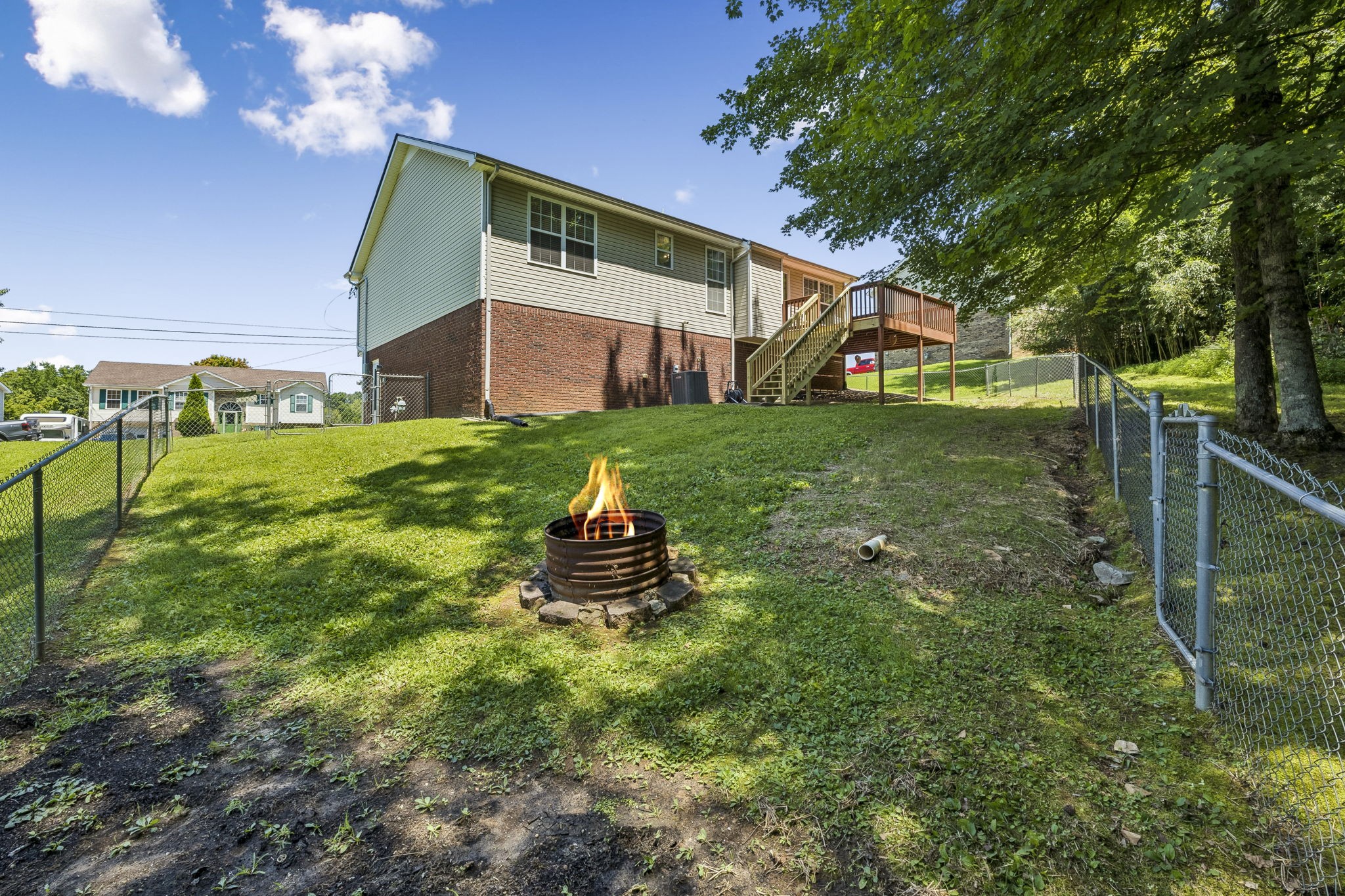 827 Sugarcane Way