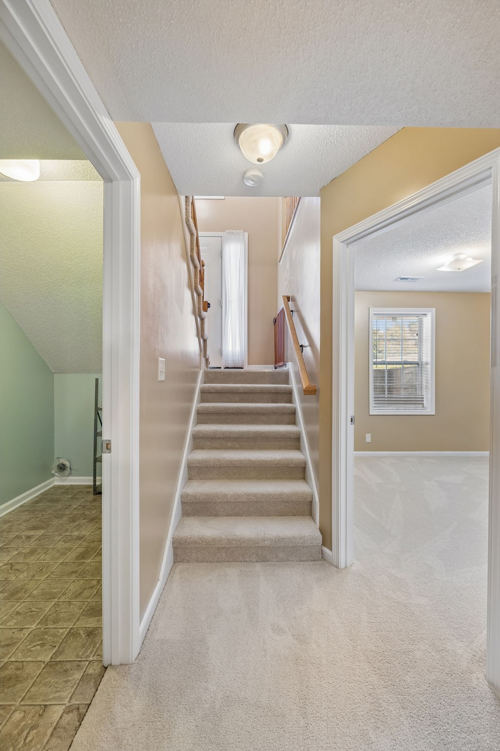 827 Sugarcane Way
