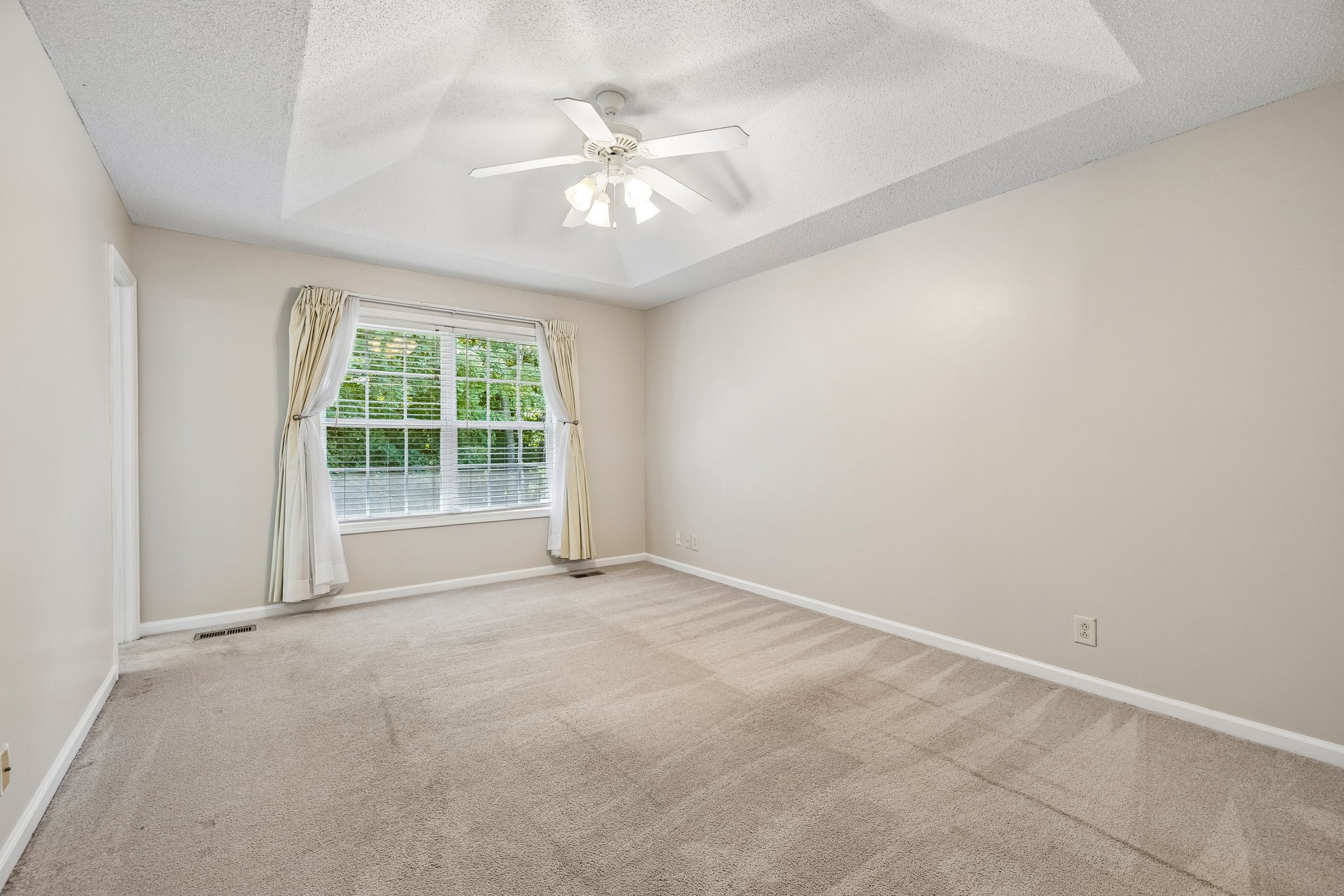 827 Sugarcane Way