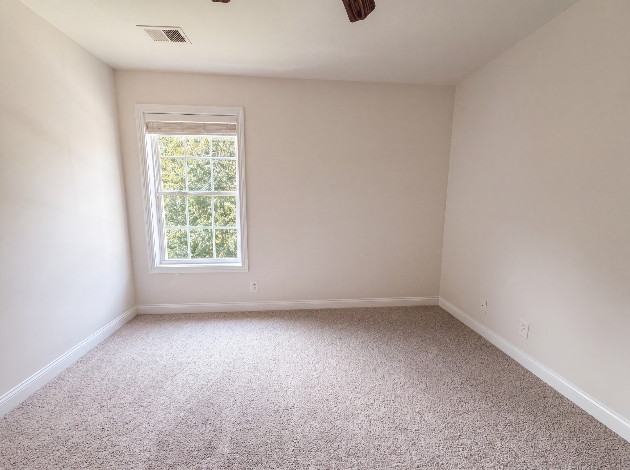 1733 Apache Way