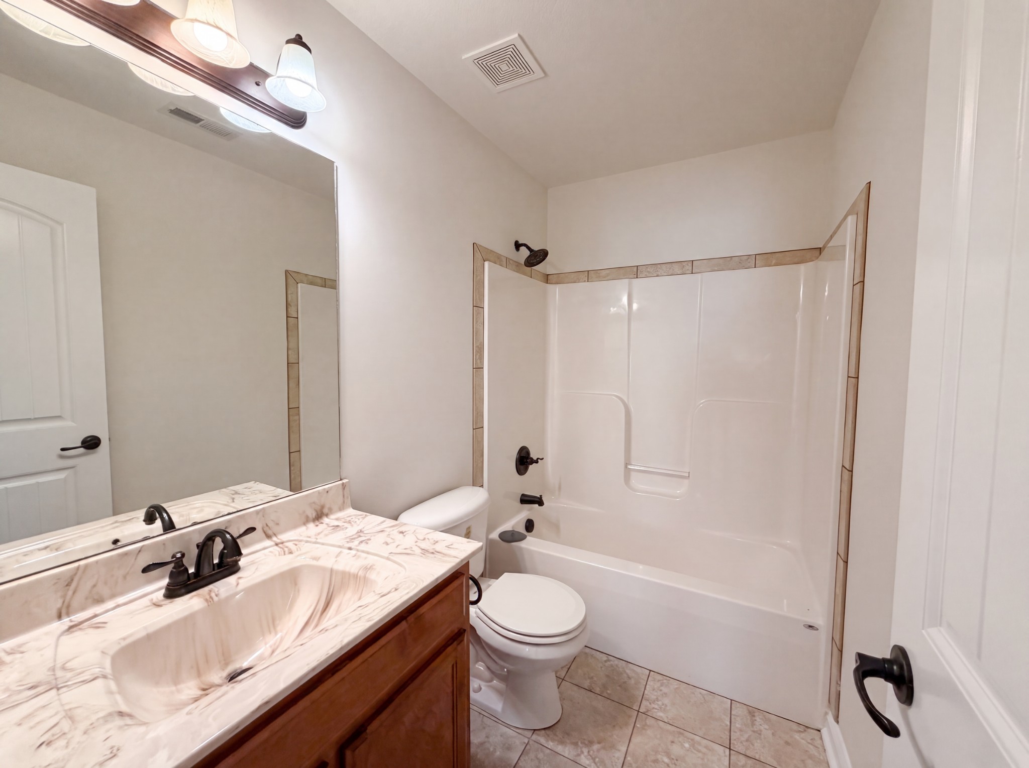 1733 Apache Way