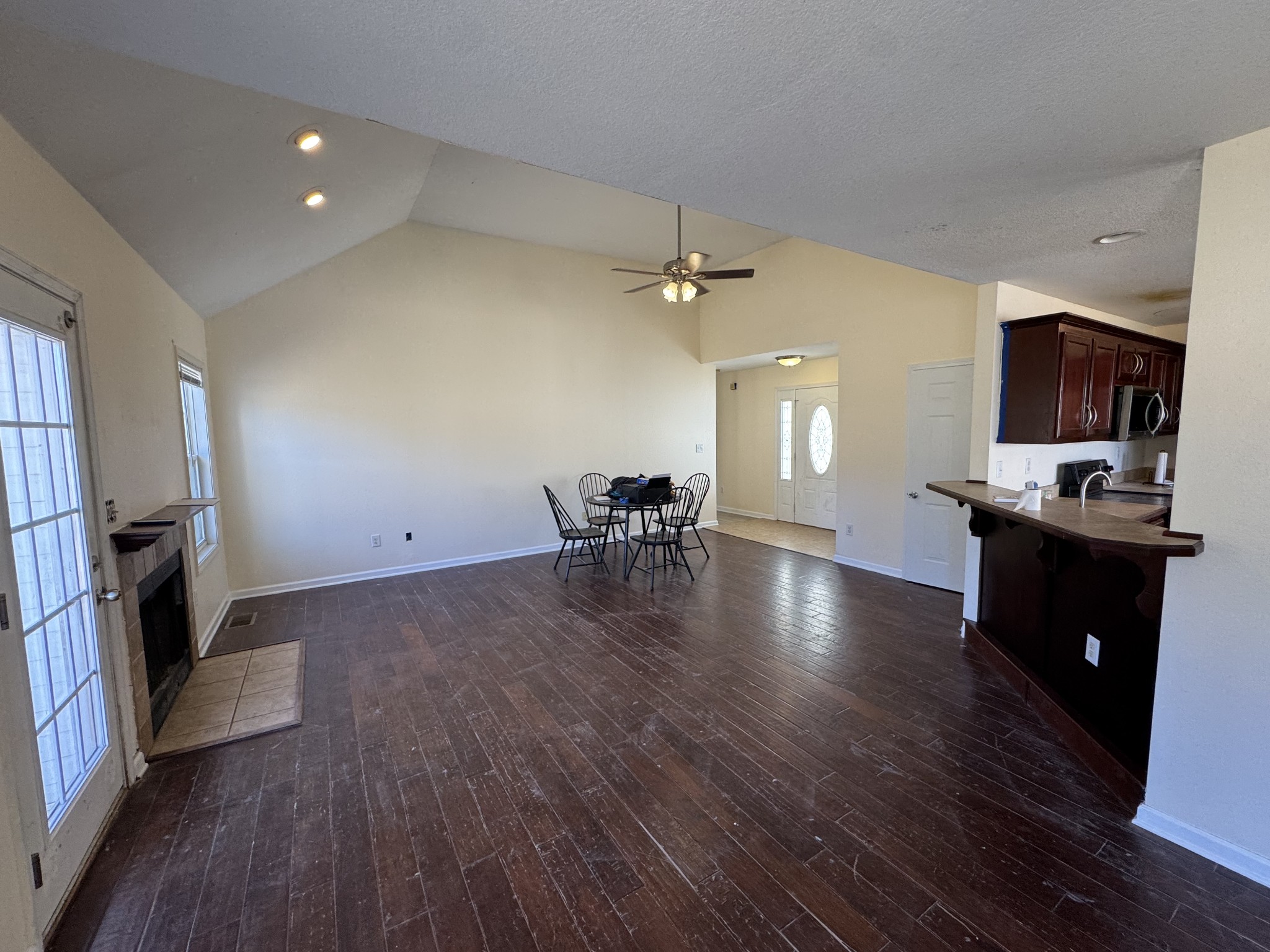 1420 Mutual Dr