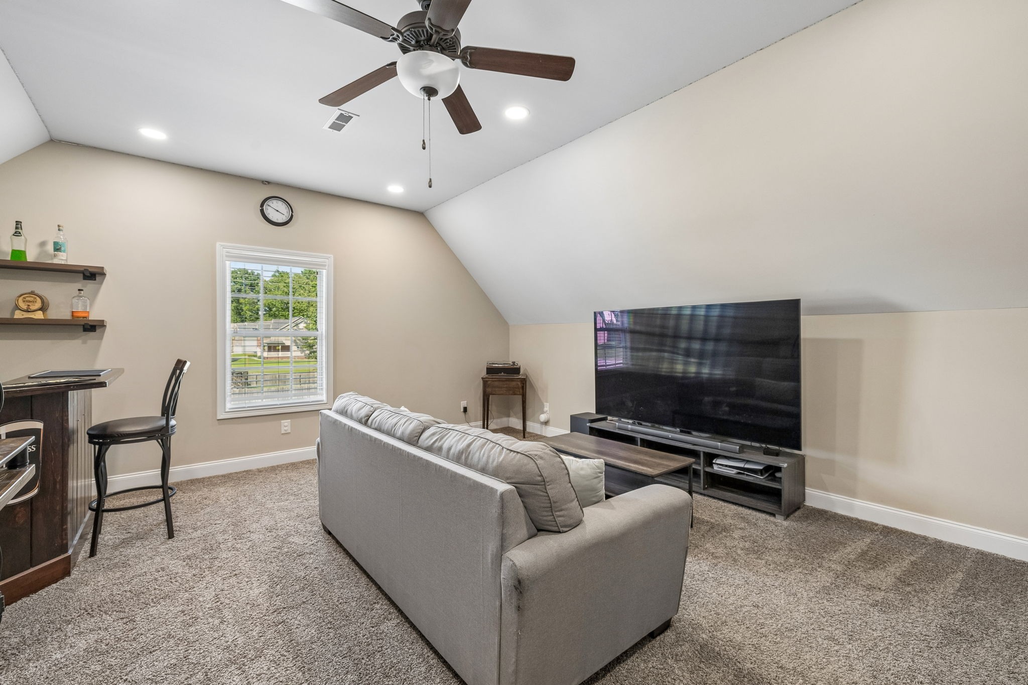 204 Liam Ct