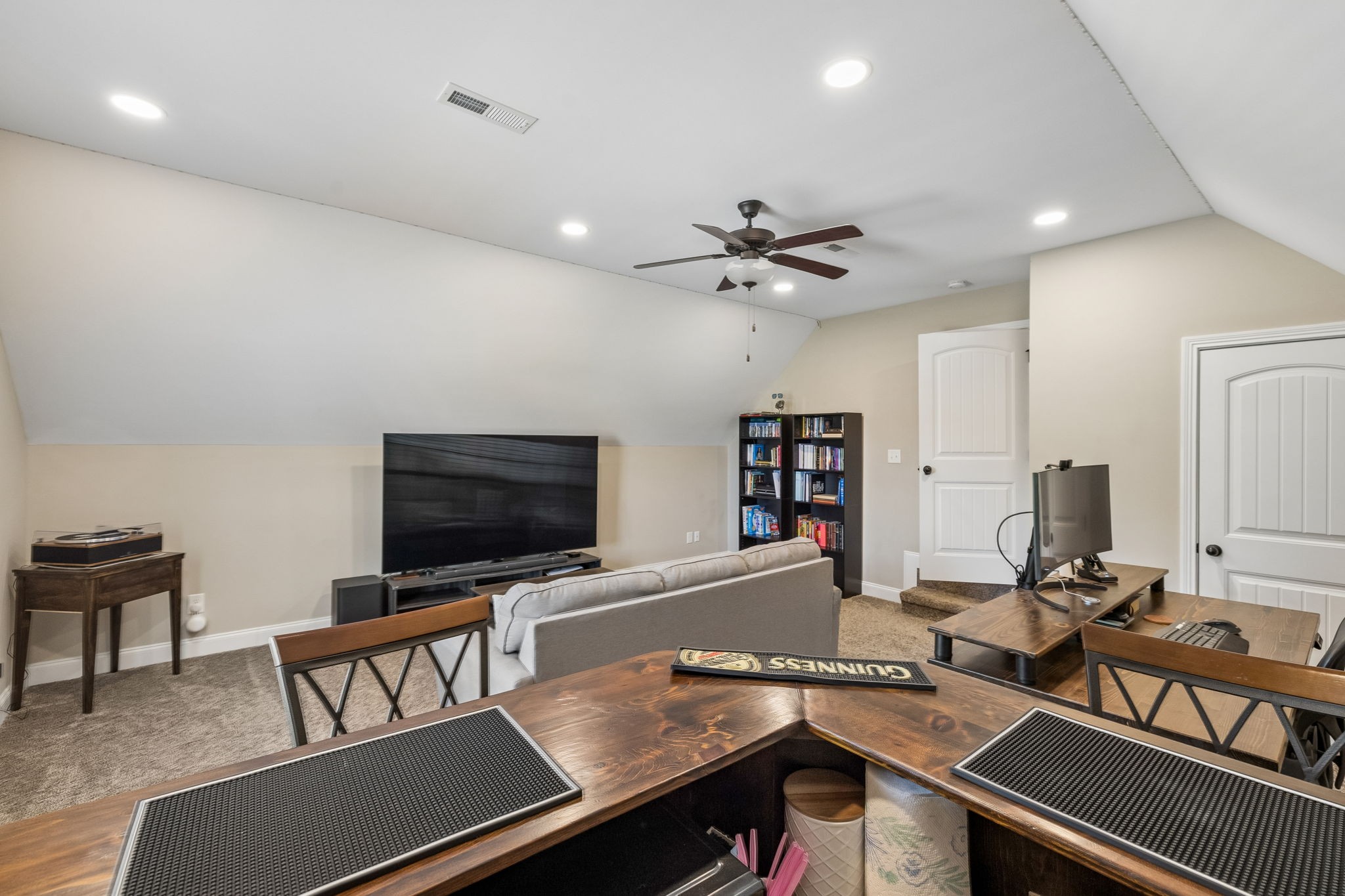 204 Liam Ct