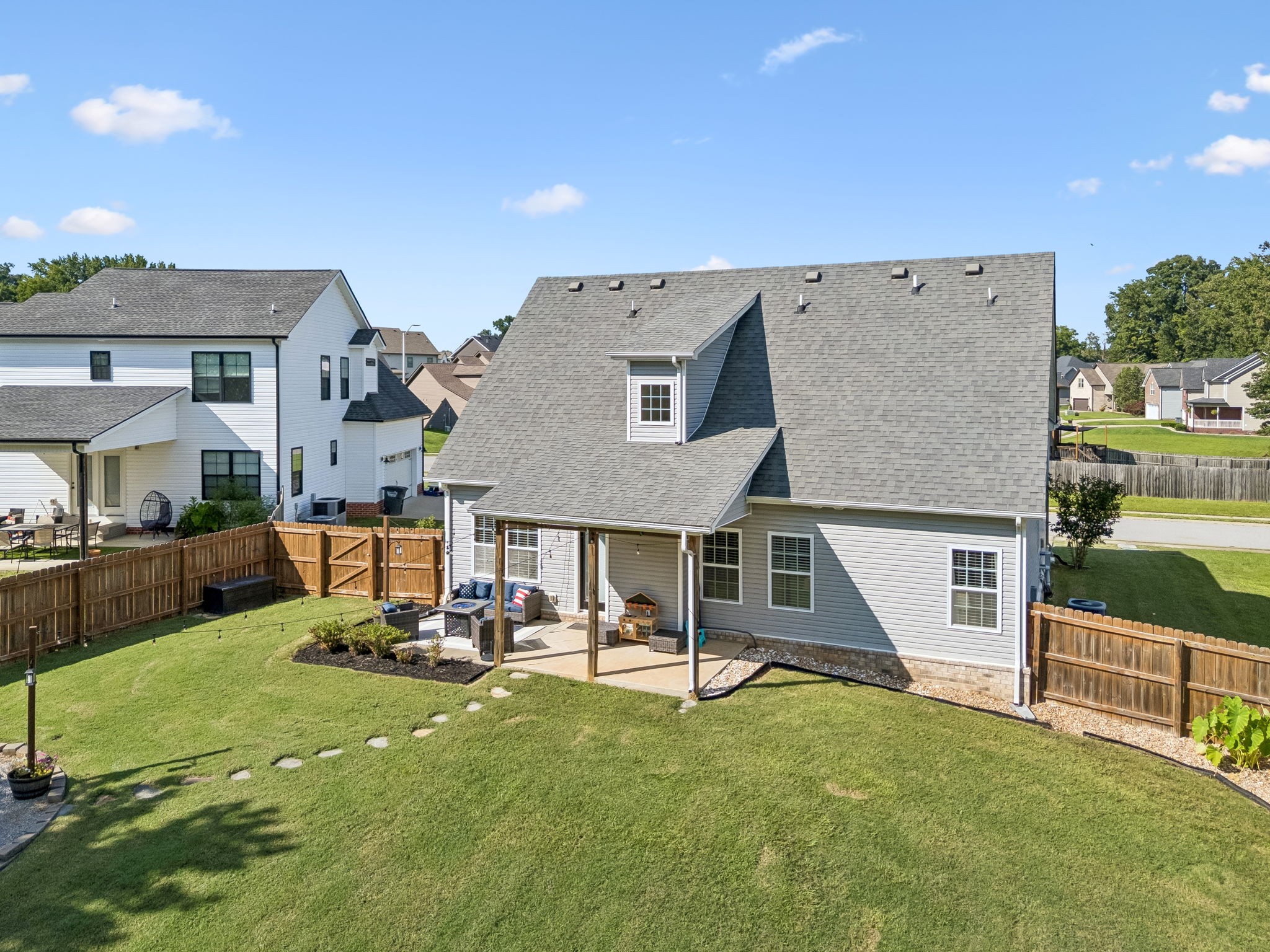 204 Liam Ct