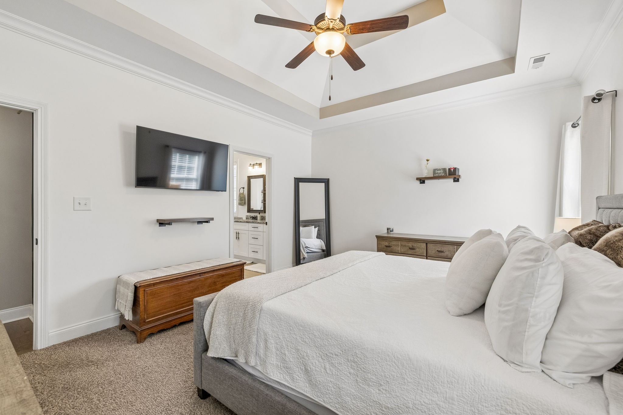 204 Liam Ct