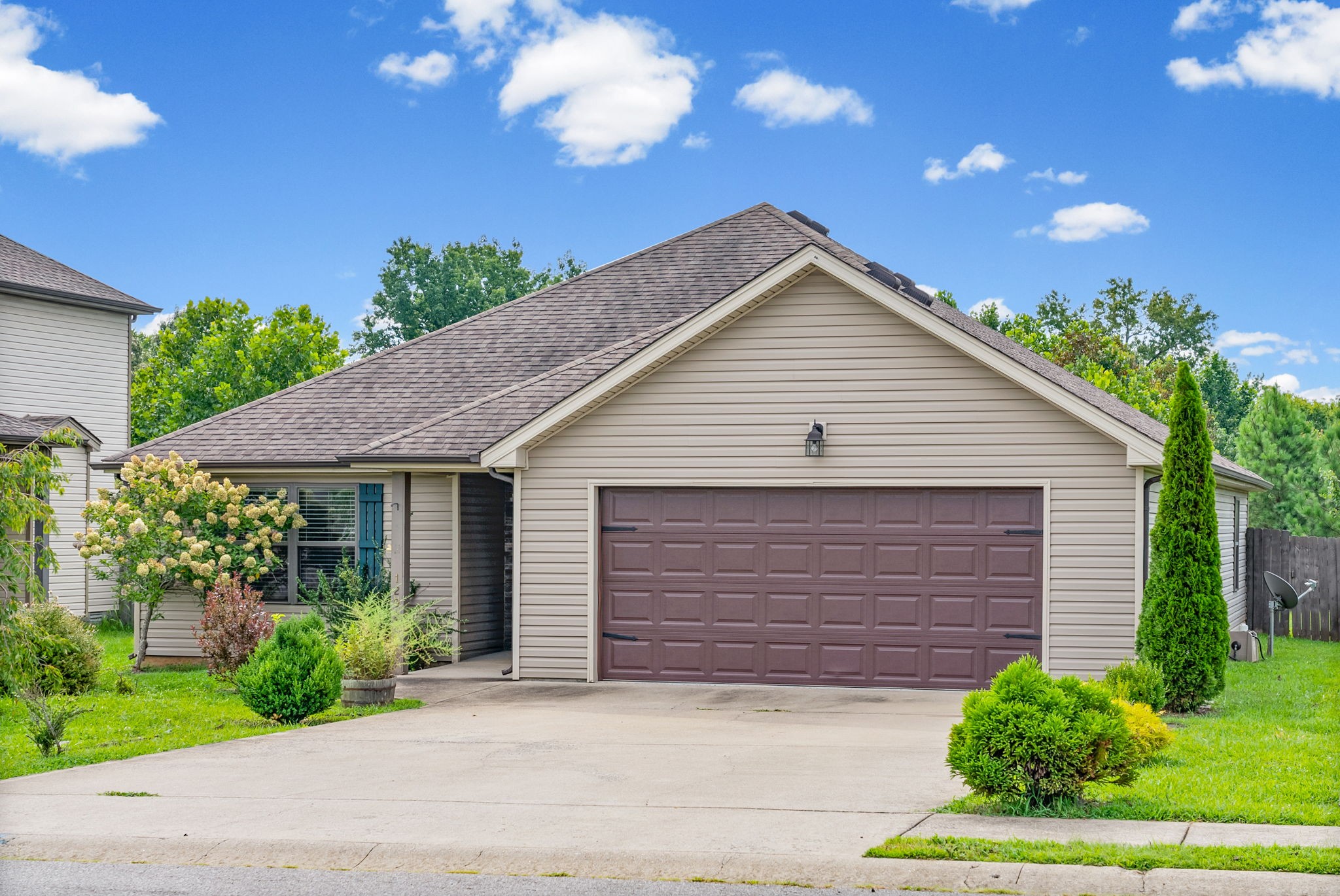 1292 Freedom Dr