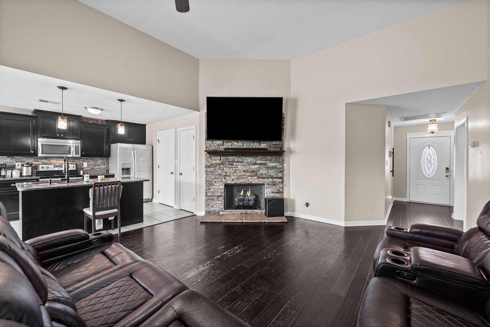 1292 Freedom Dr