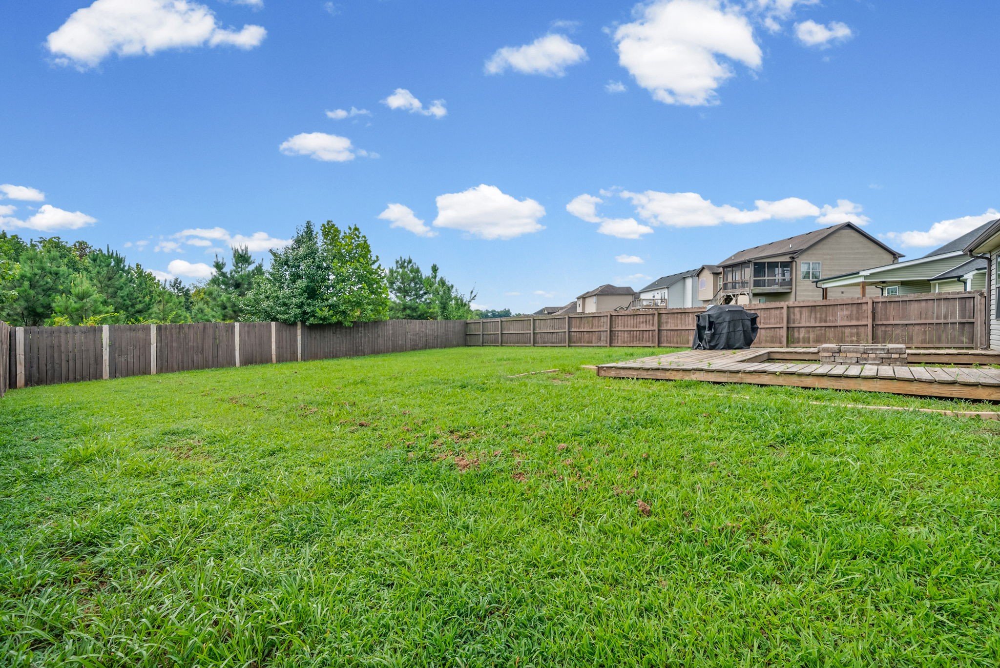 1292 Freedom Dr