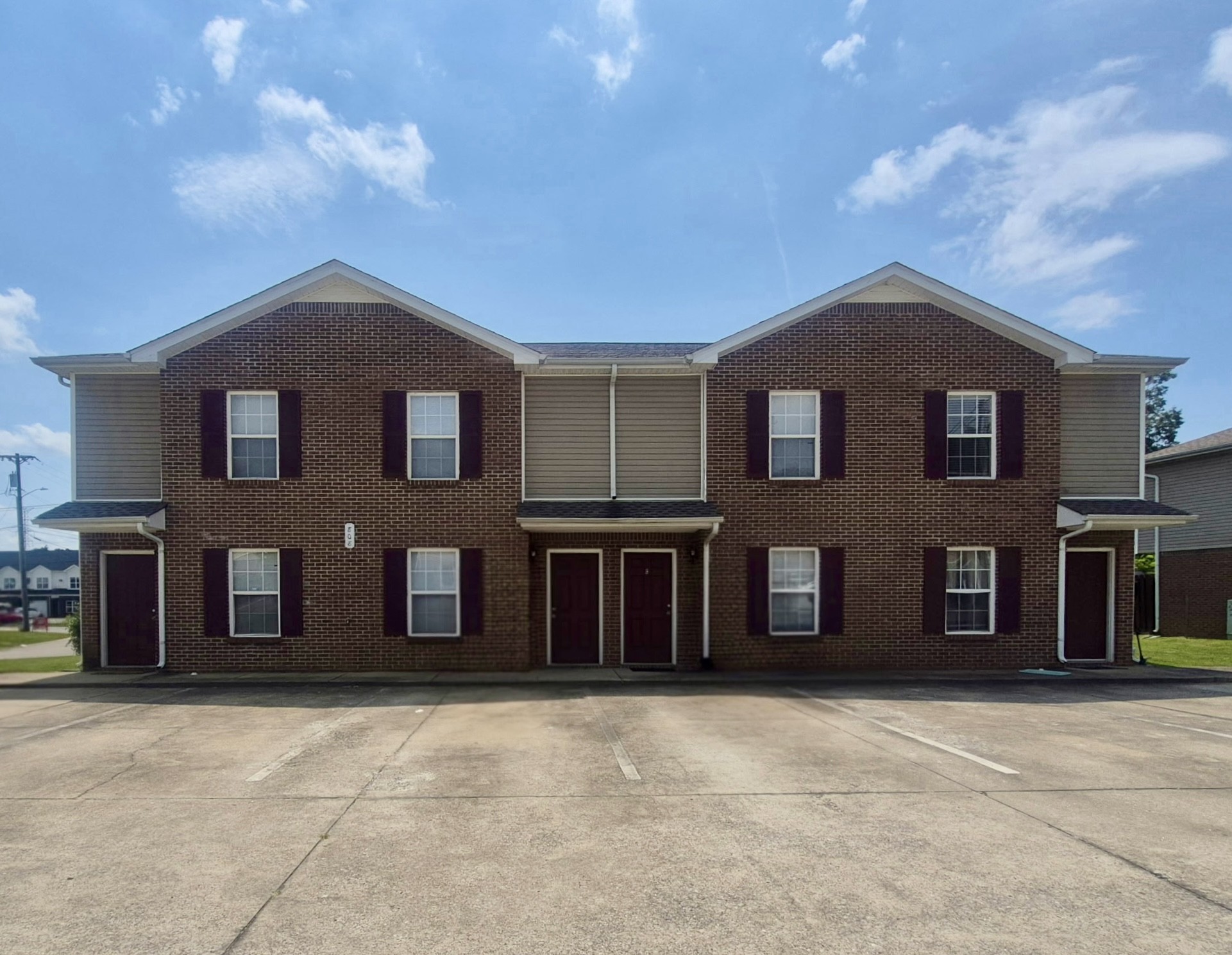 808 Oak Arbor Ct