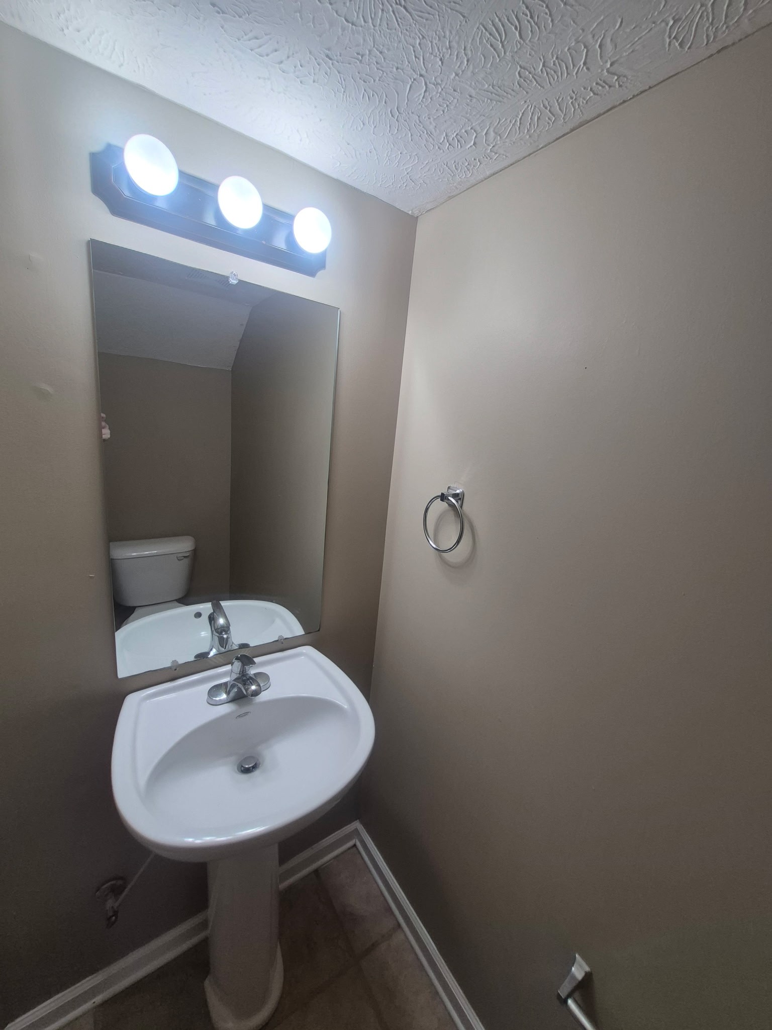 808 Oak Arbor Ct