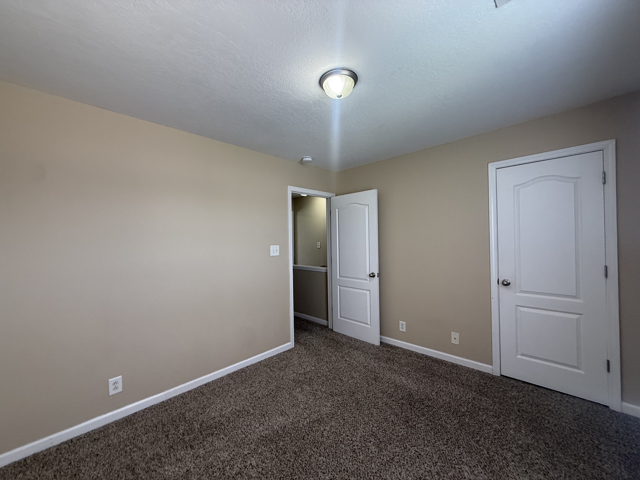 808 Oak Arbor Ct