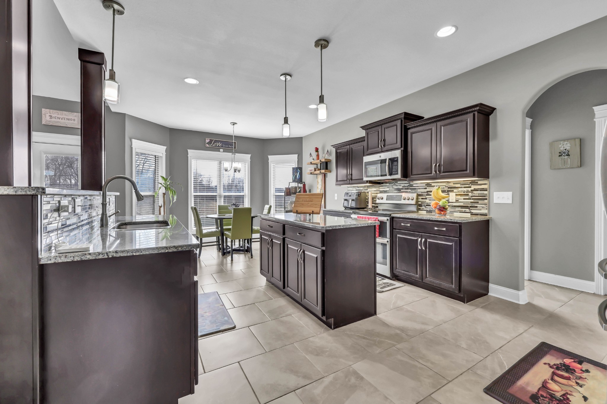284 Browning Ct