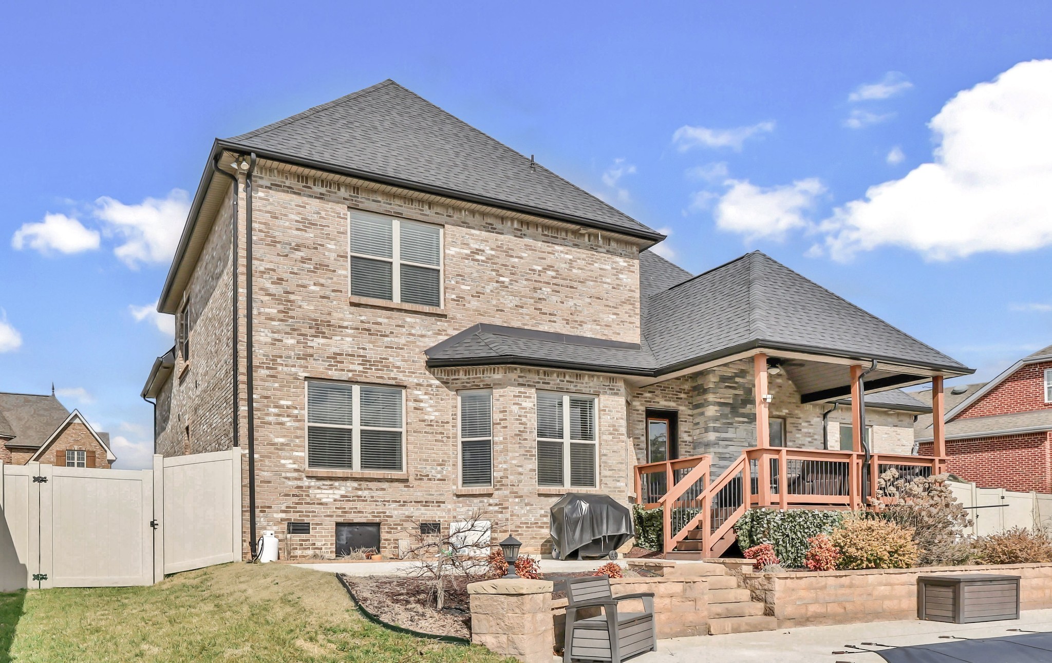 284 Browning Ct