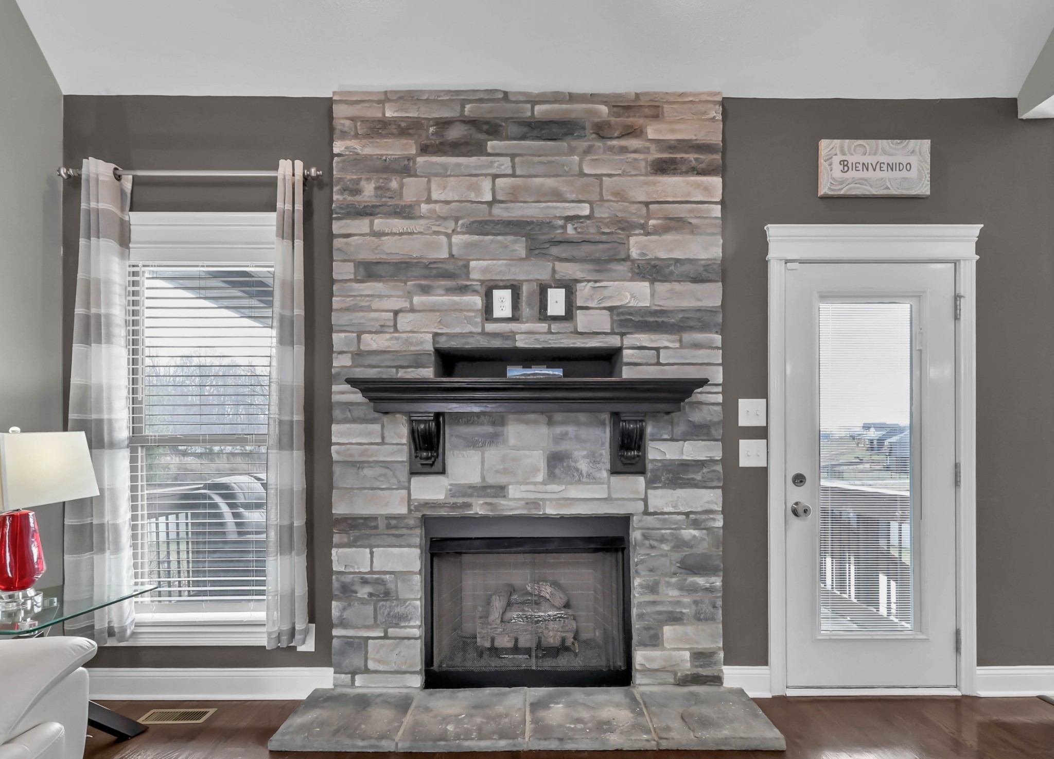284 Browning Ct