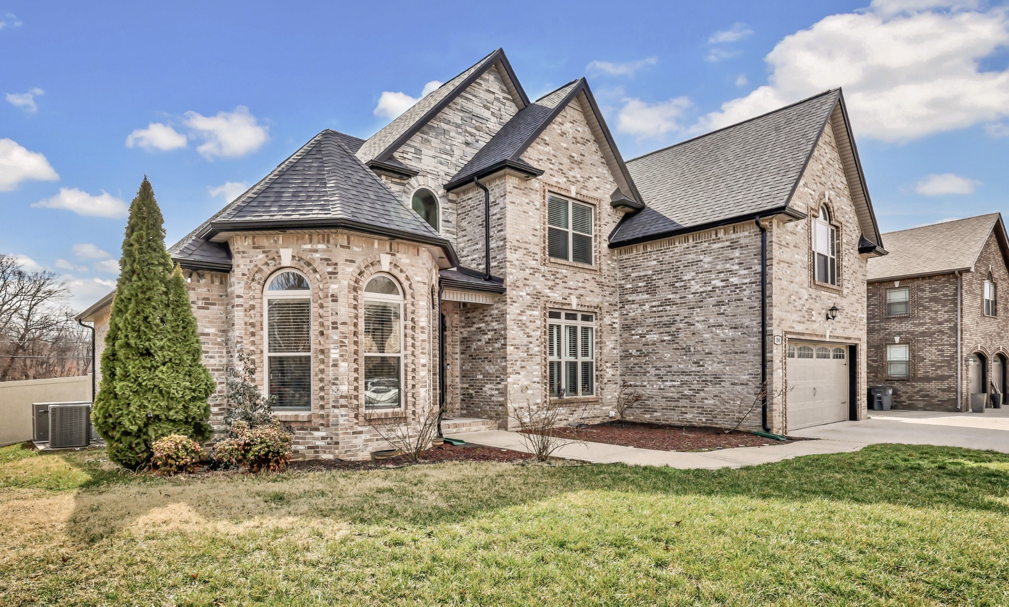 284 Browning Ct