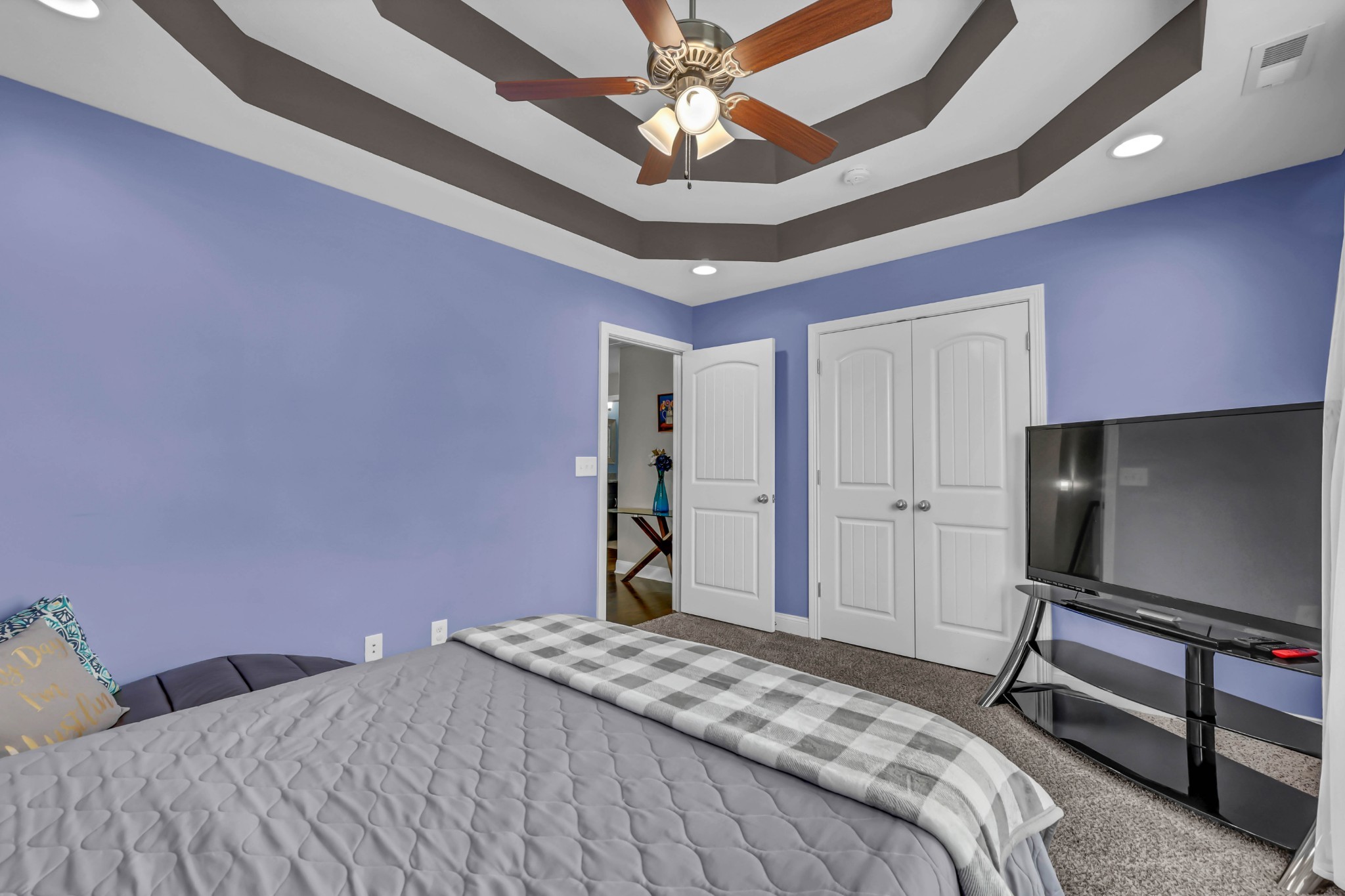 284 Browning Ct