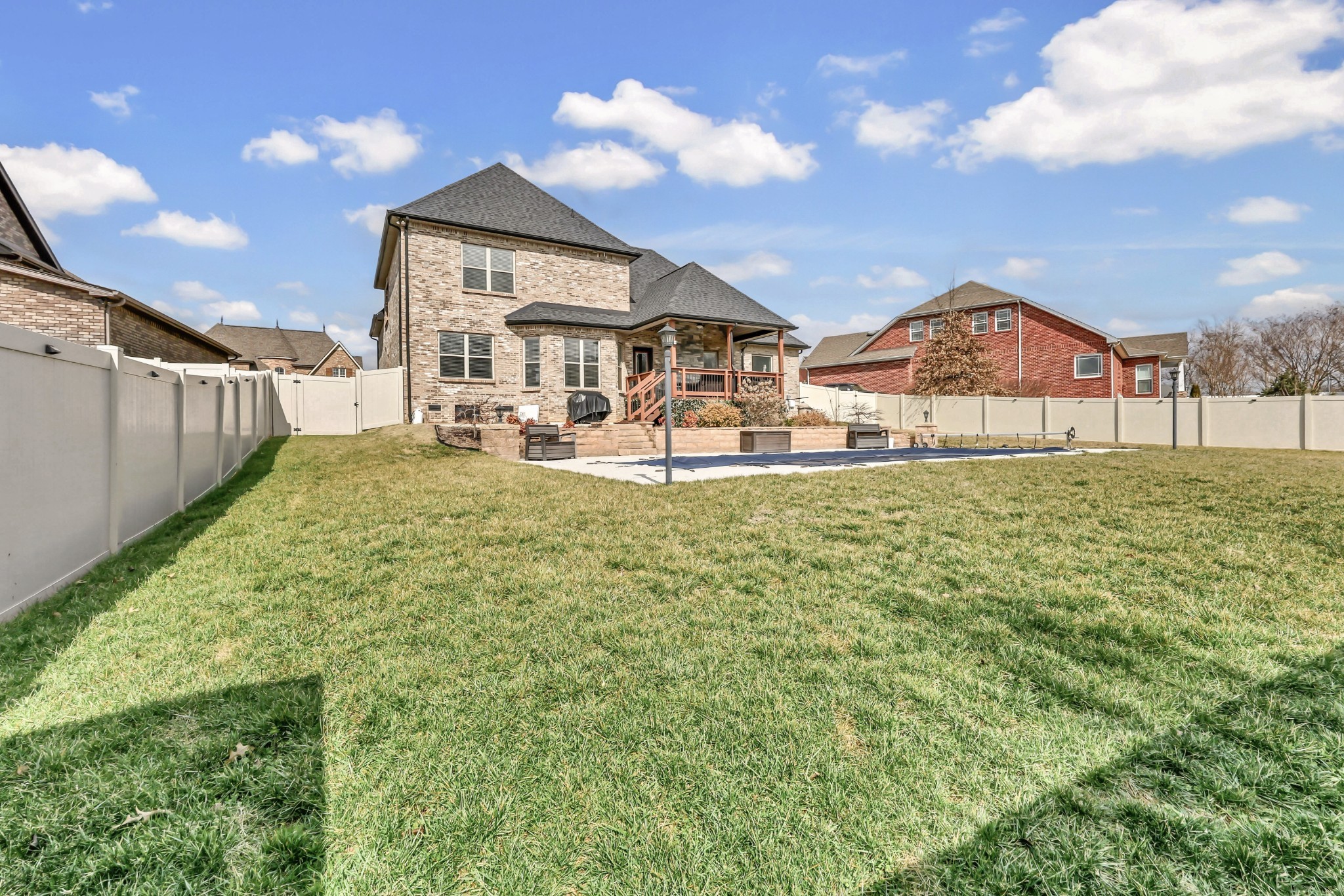 284 Browning Ct