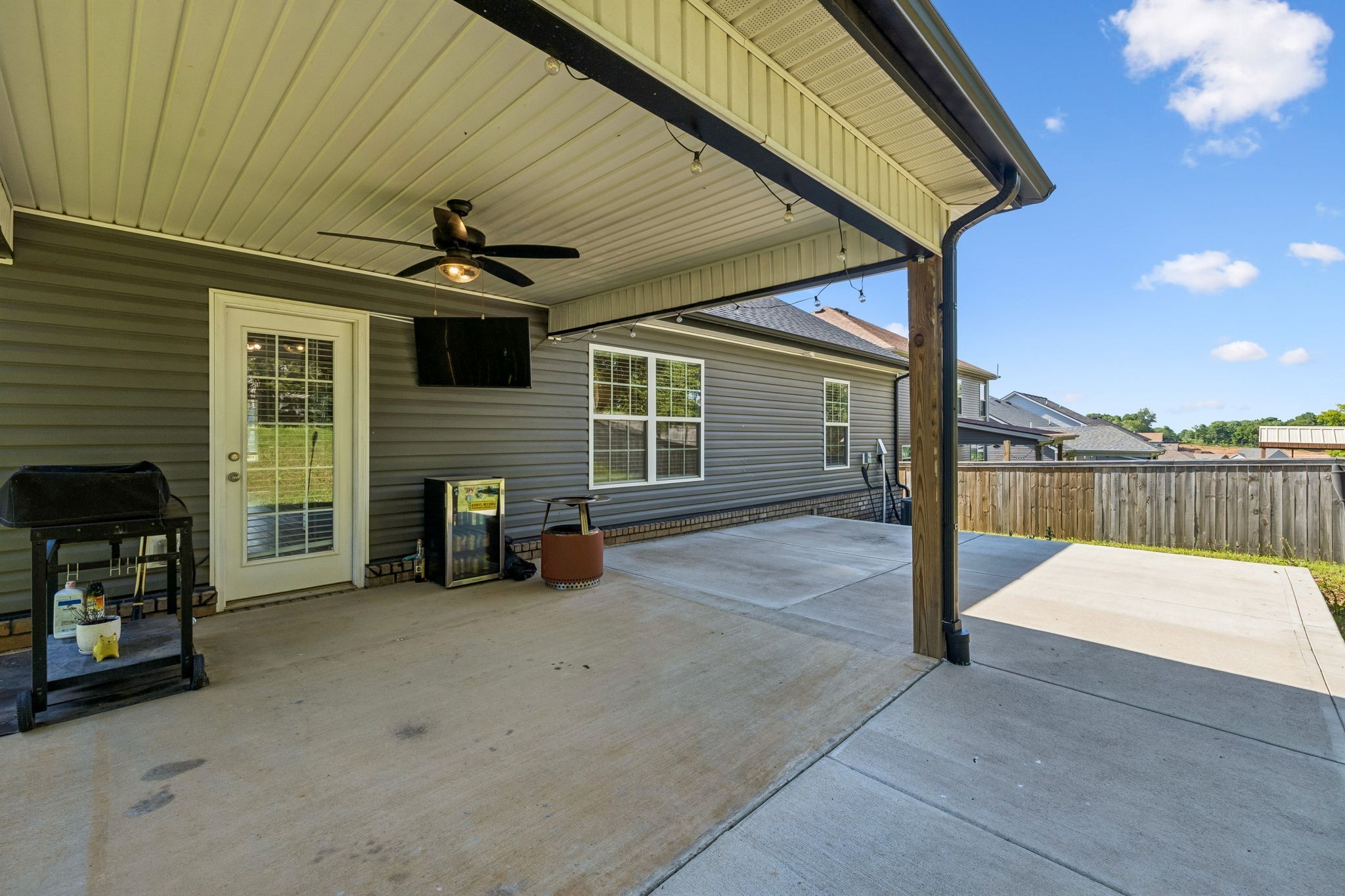 803 Lillian Grace Dr