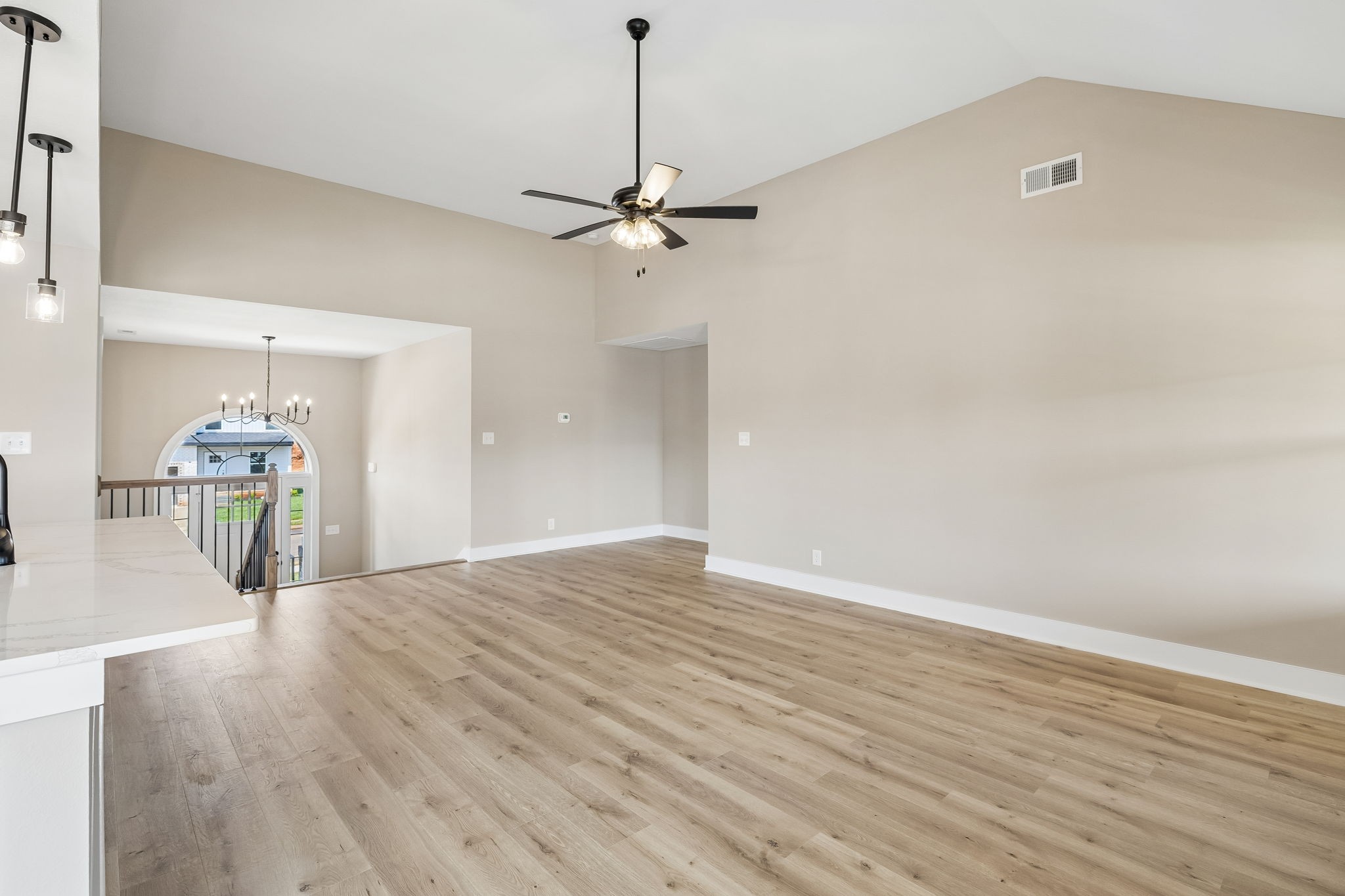 794 Carrillo Dr