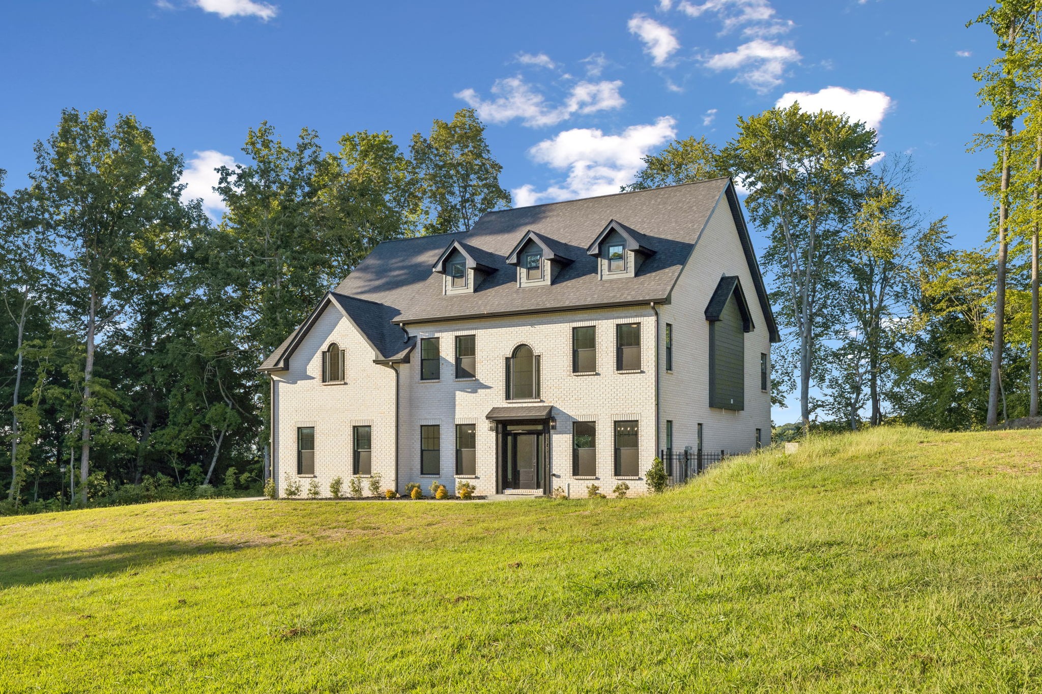 107 Miramare Way