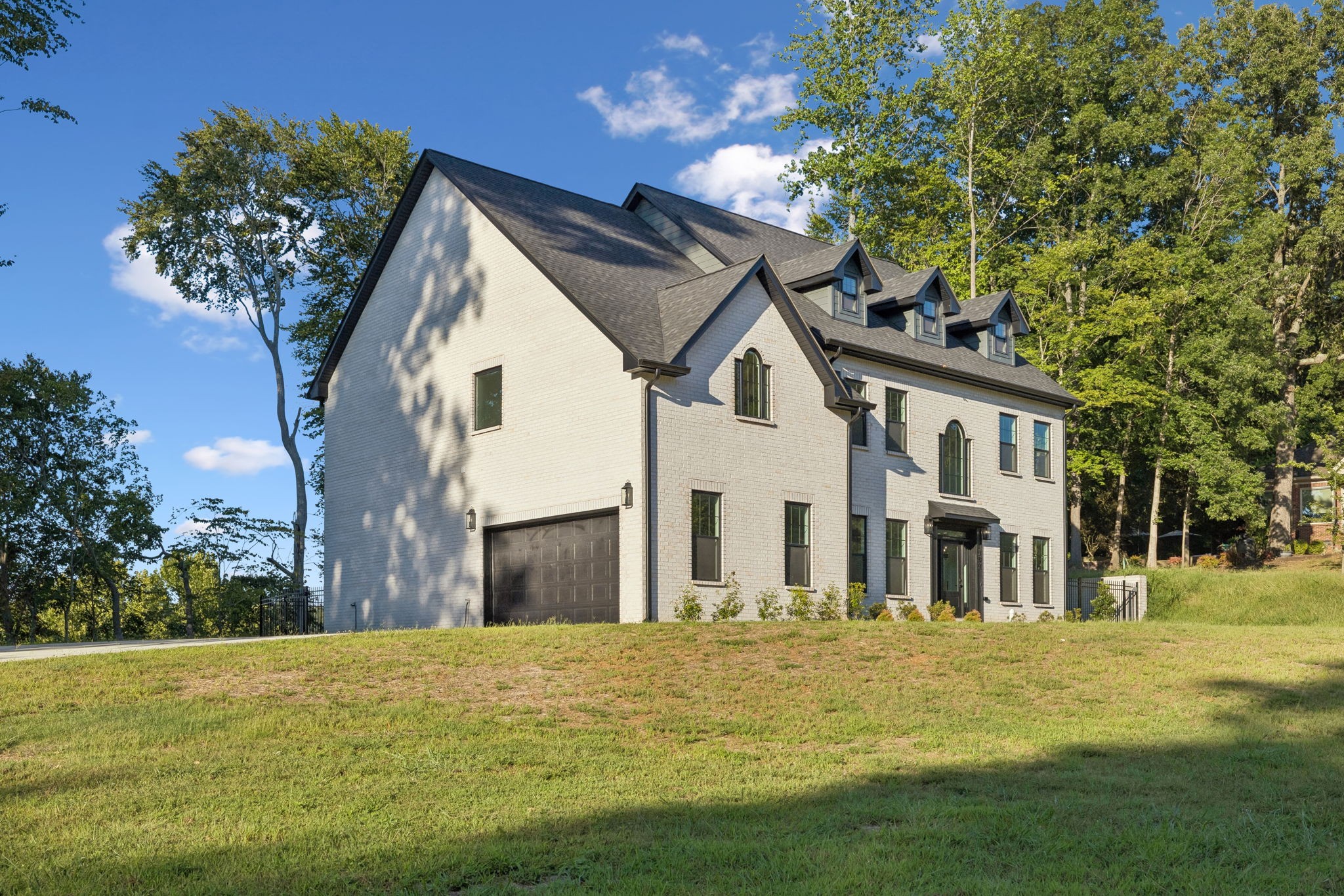 107 Miramare Way