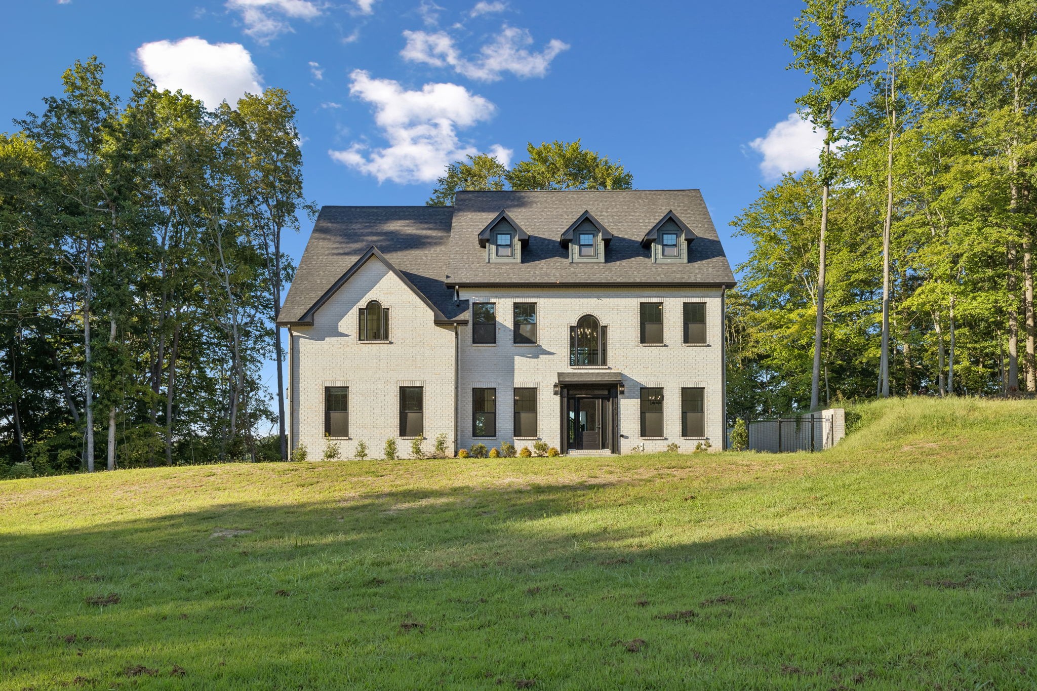 107 Miramare Way