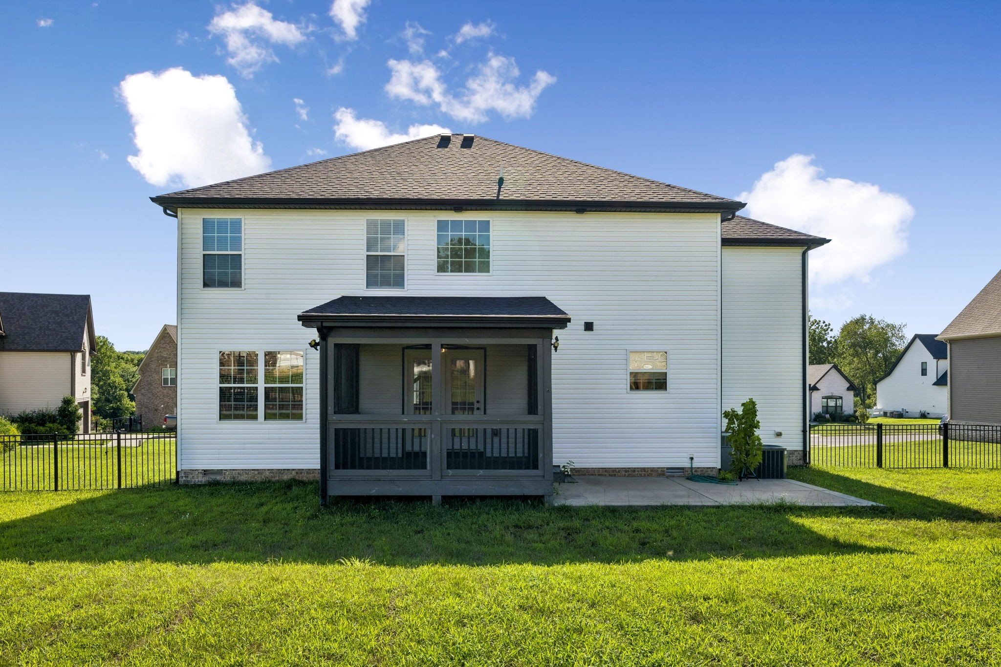 429 Crestwicke Ct