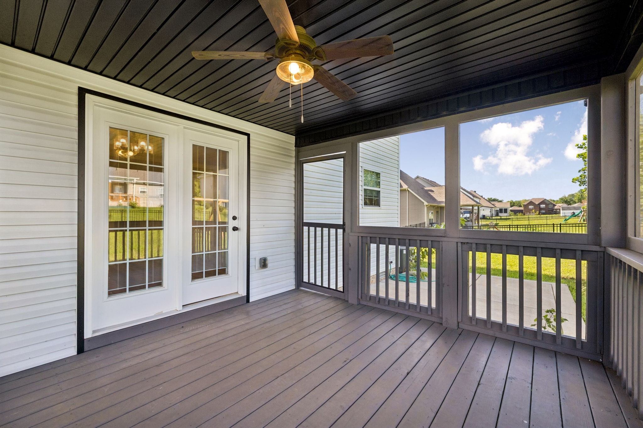 429 Crestwicke Ct