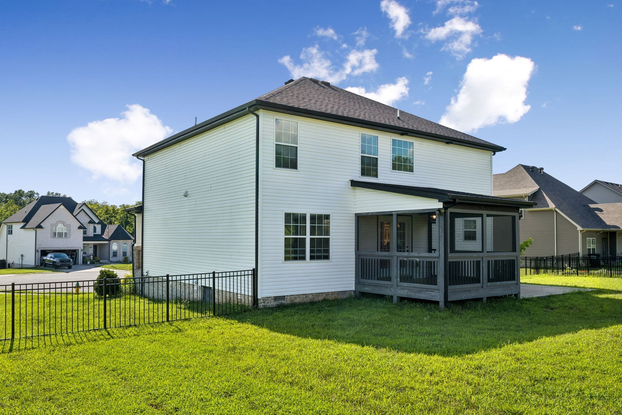 429 Crestwicke Ct