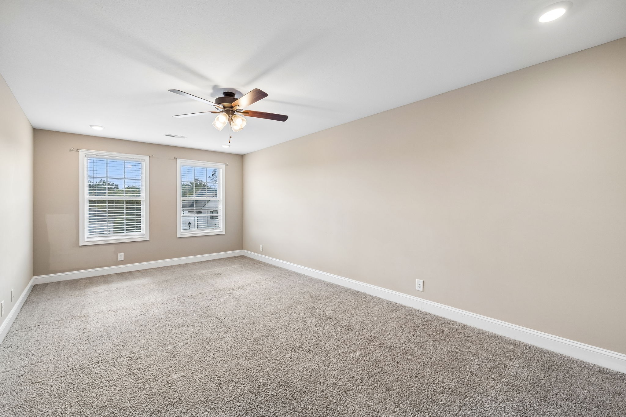 429 Crestwicke Ct