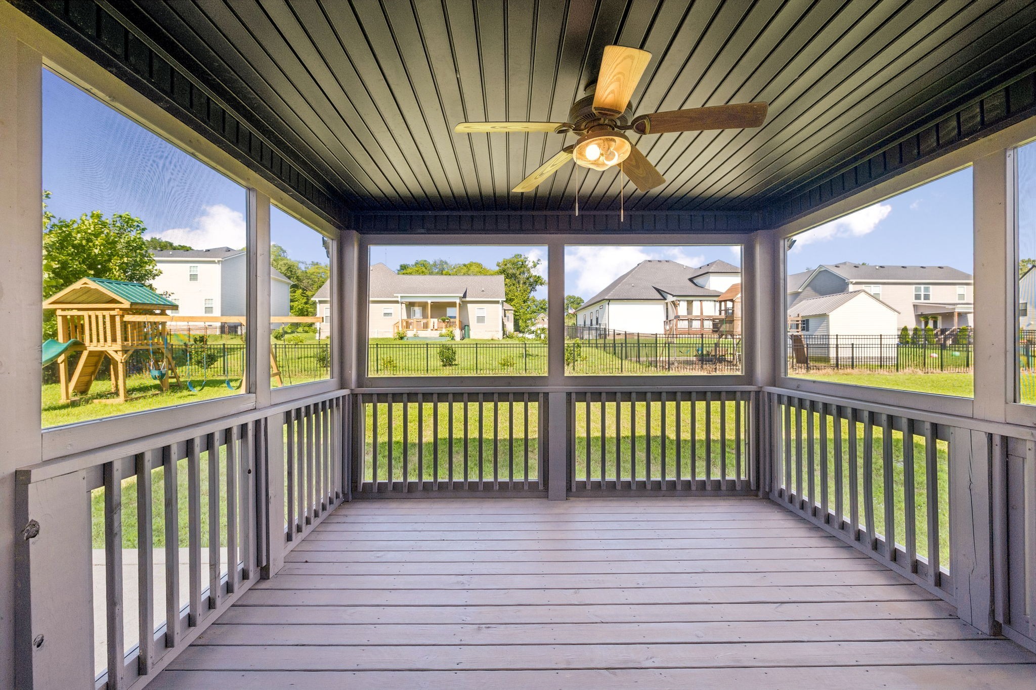 429 Crestwicke Ct