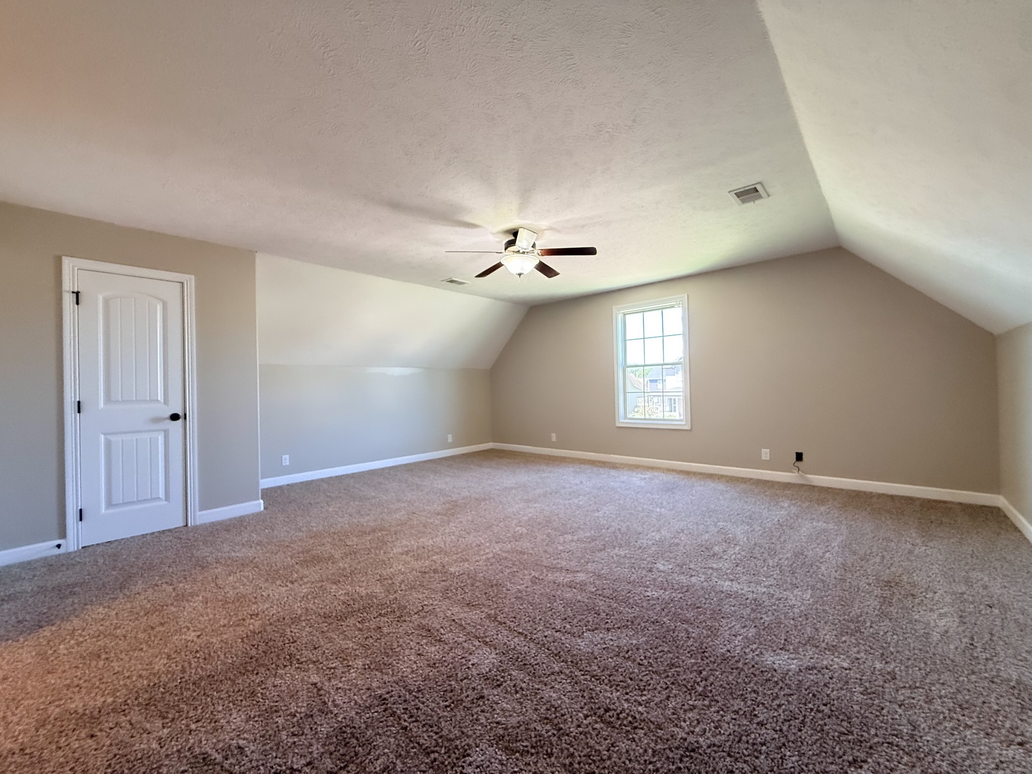 3779 Tradewinds Ter