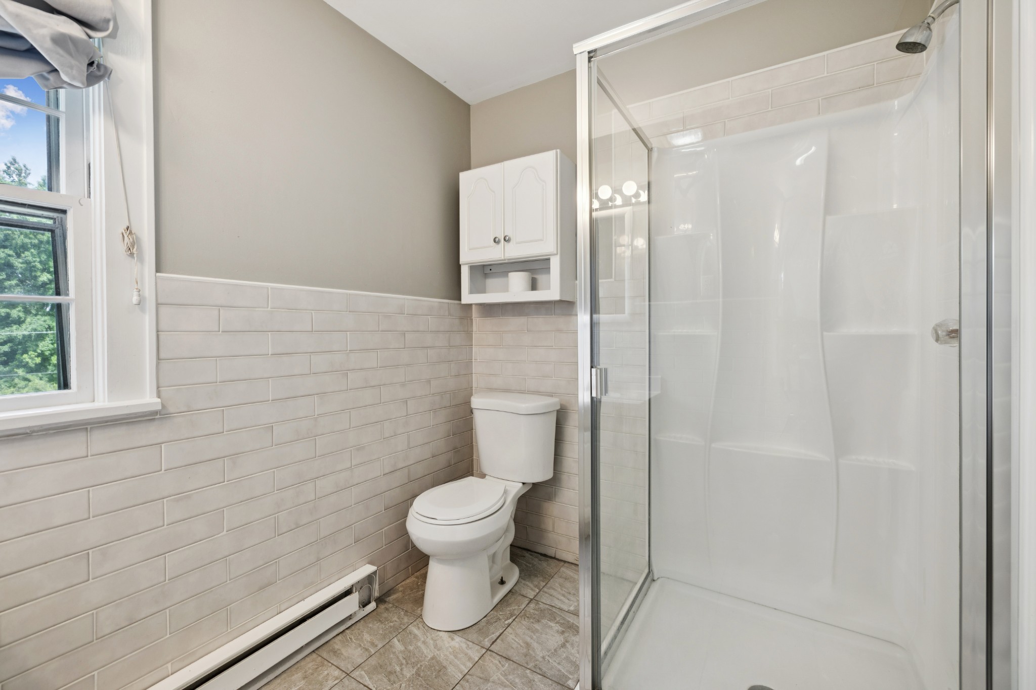 165 E Glenwood Dr