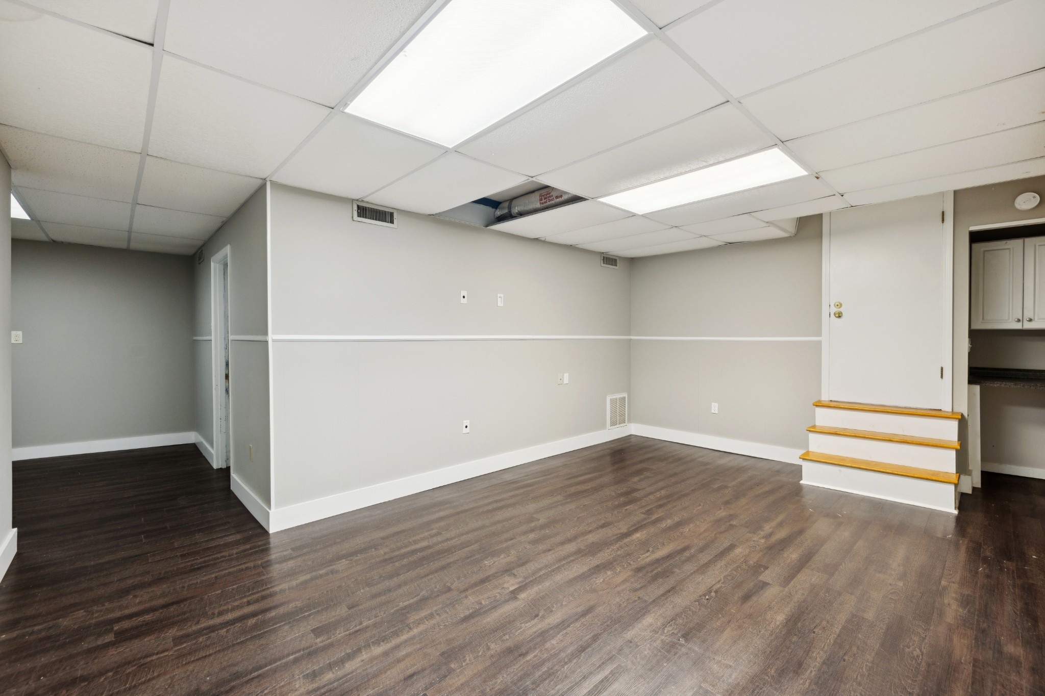 165 E Glenwood Dr