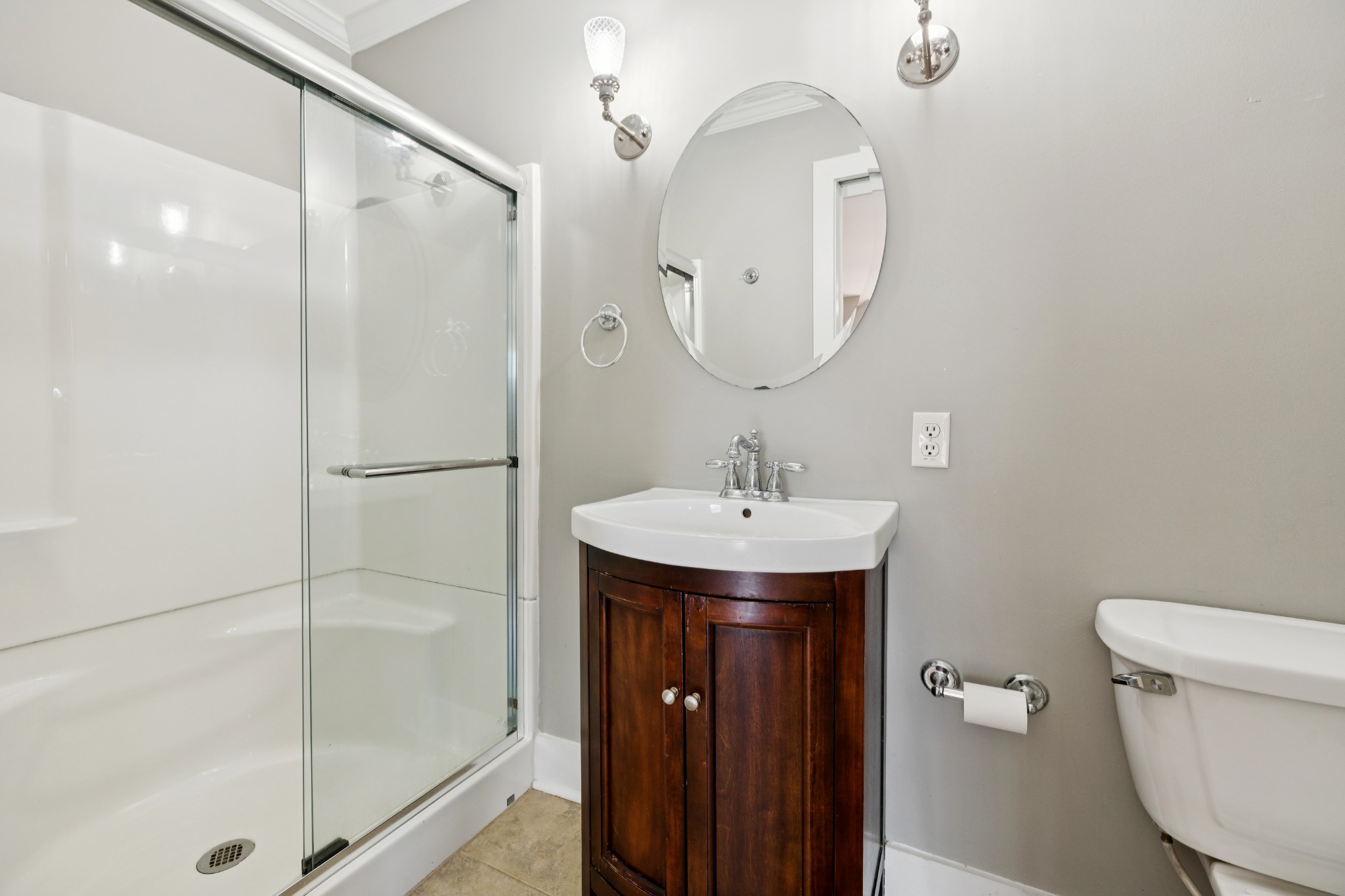 165 E Glenwood Dr