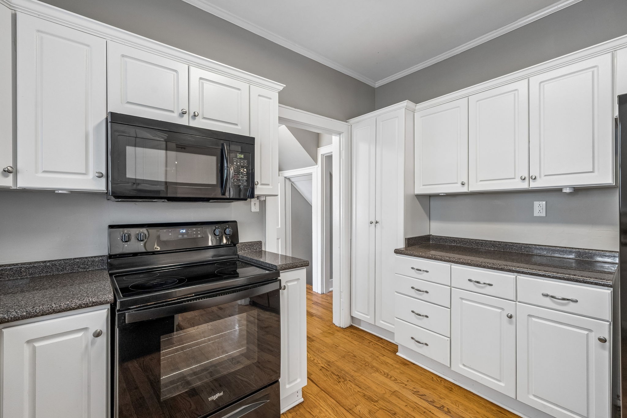 165 E Glenwood Dr