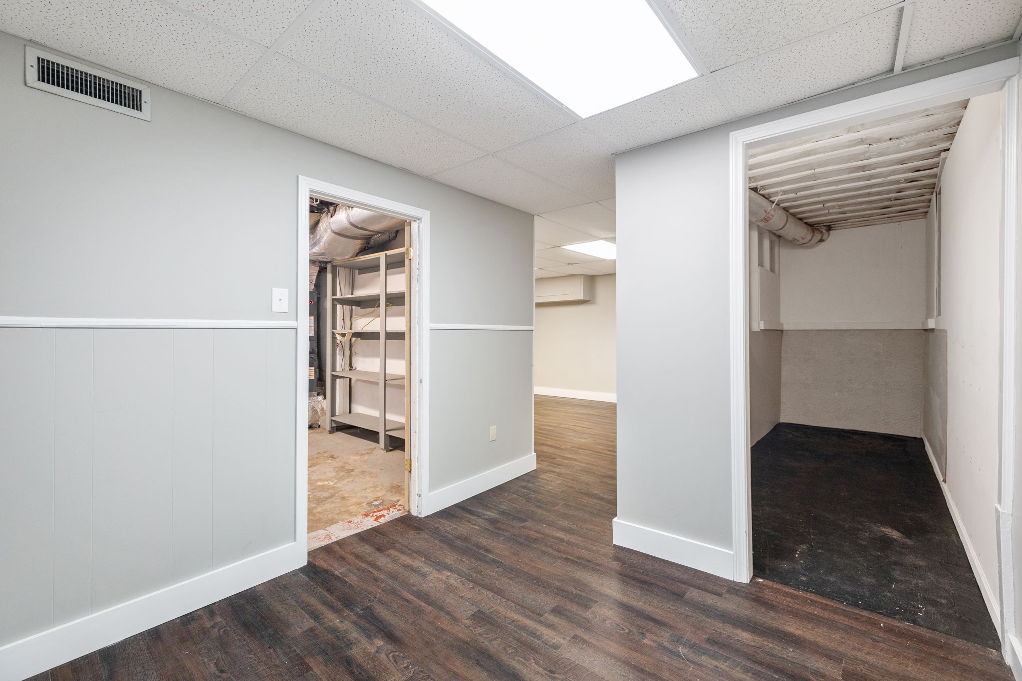 165 E Glenwood Dr