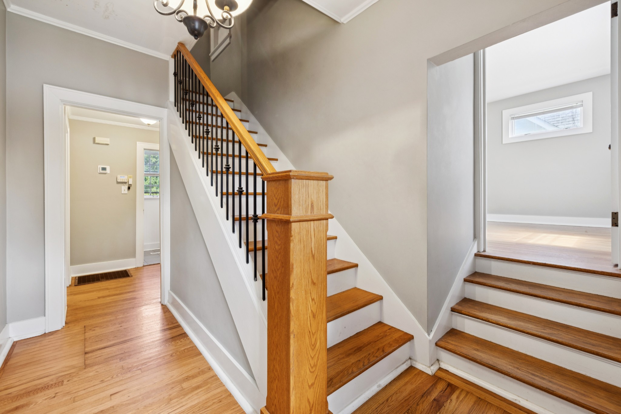 165 E Glenwood Dr
