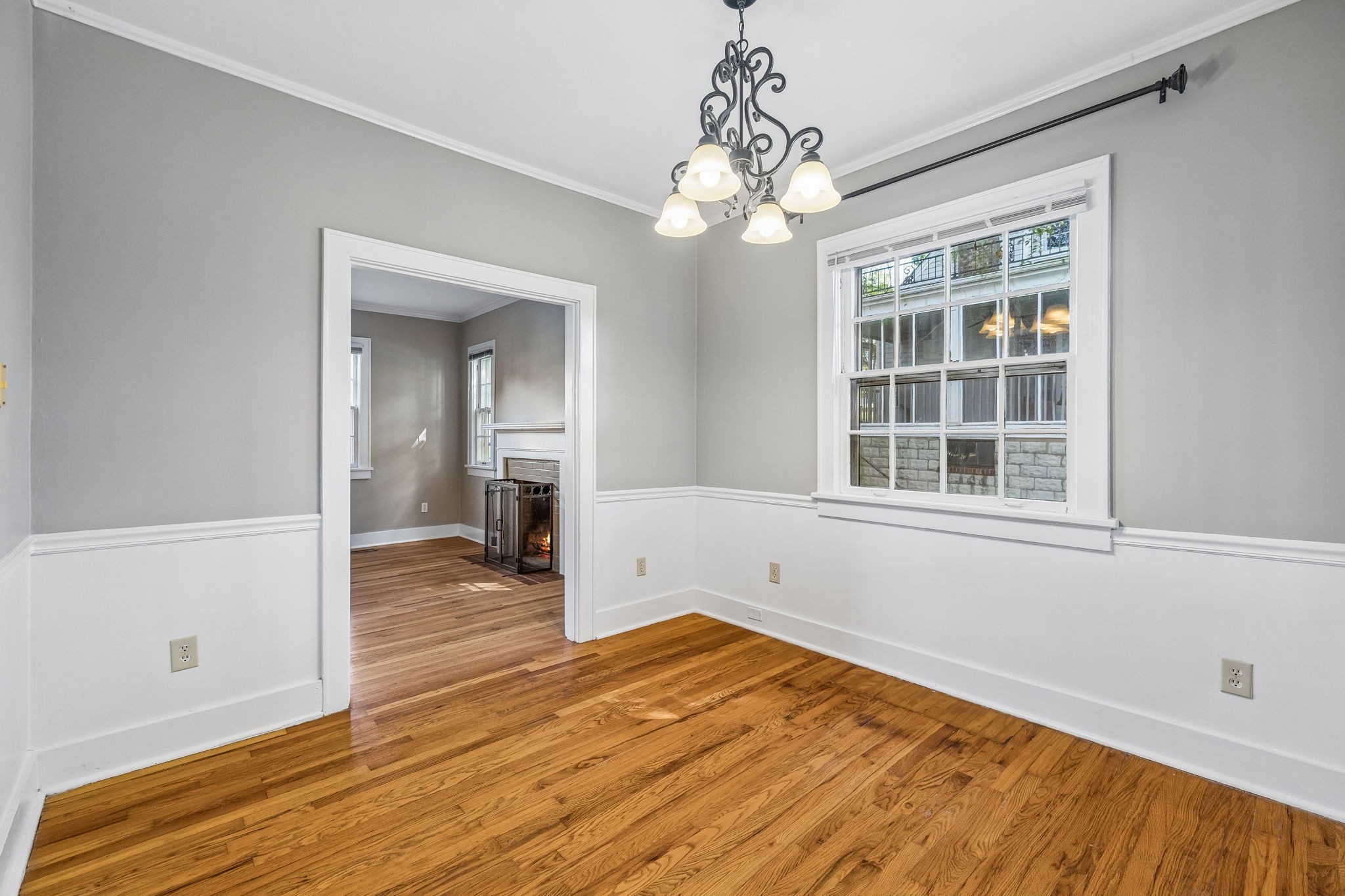 165 E Glenwood Dr