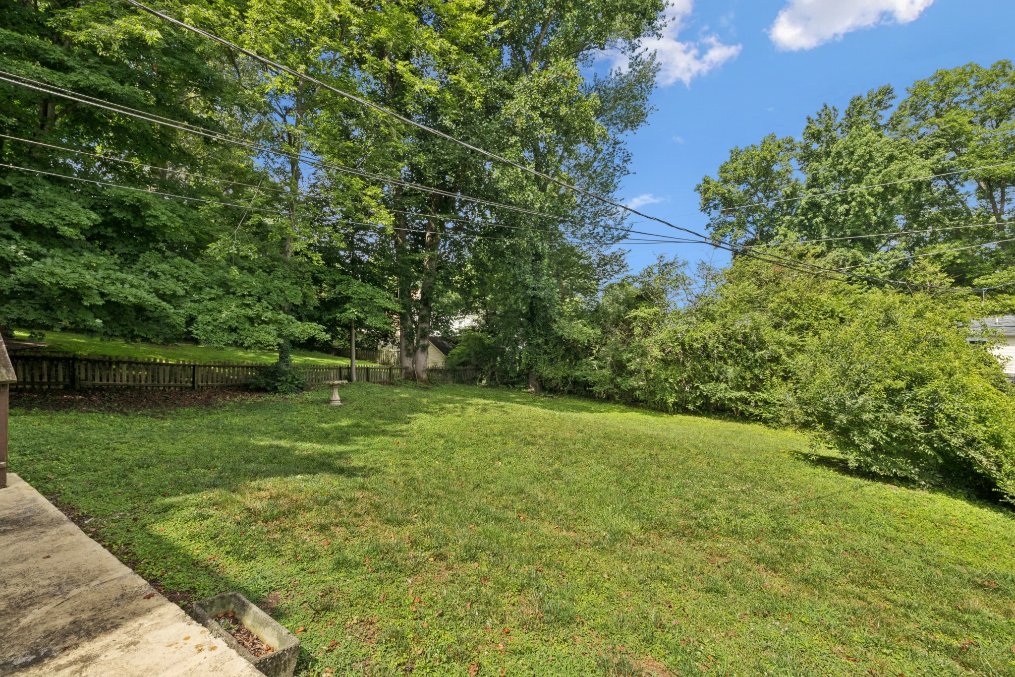 165 E Glenwood Dr