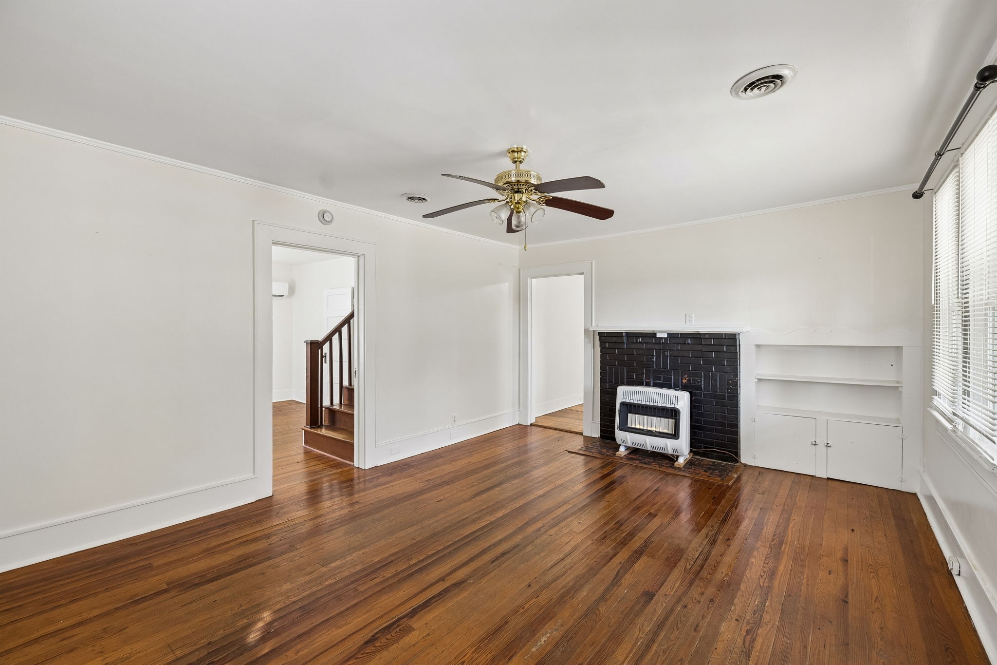 1761 Woodlawn Rd