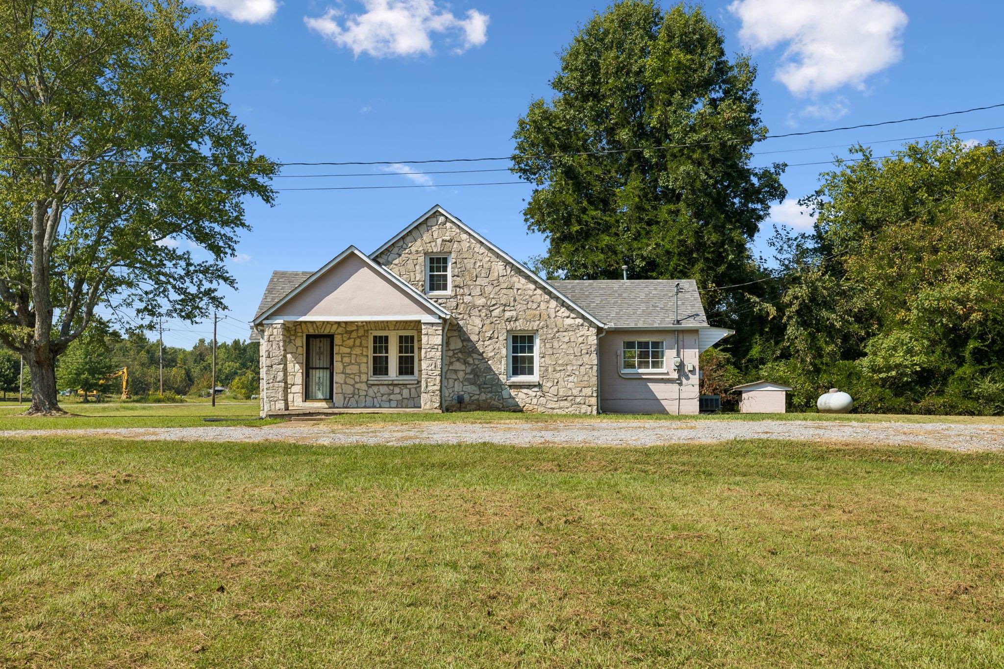 1761 Woodlawn Rd
