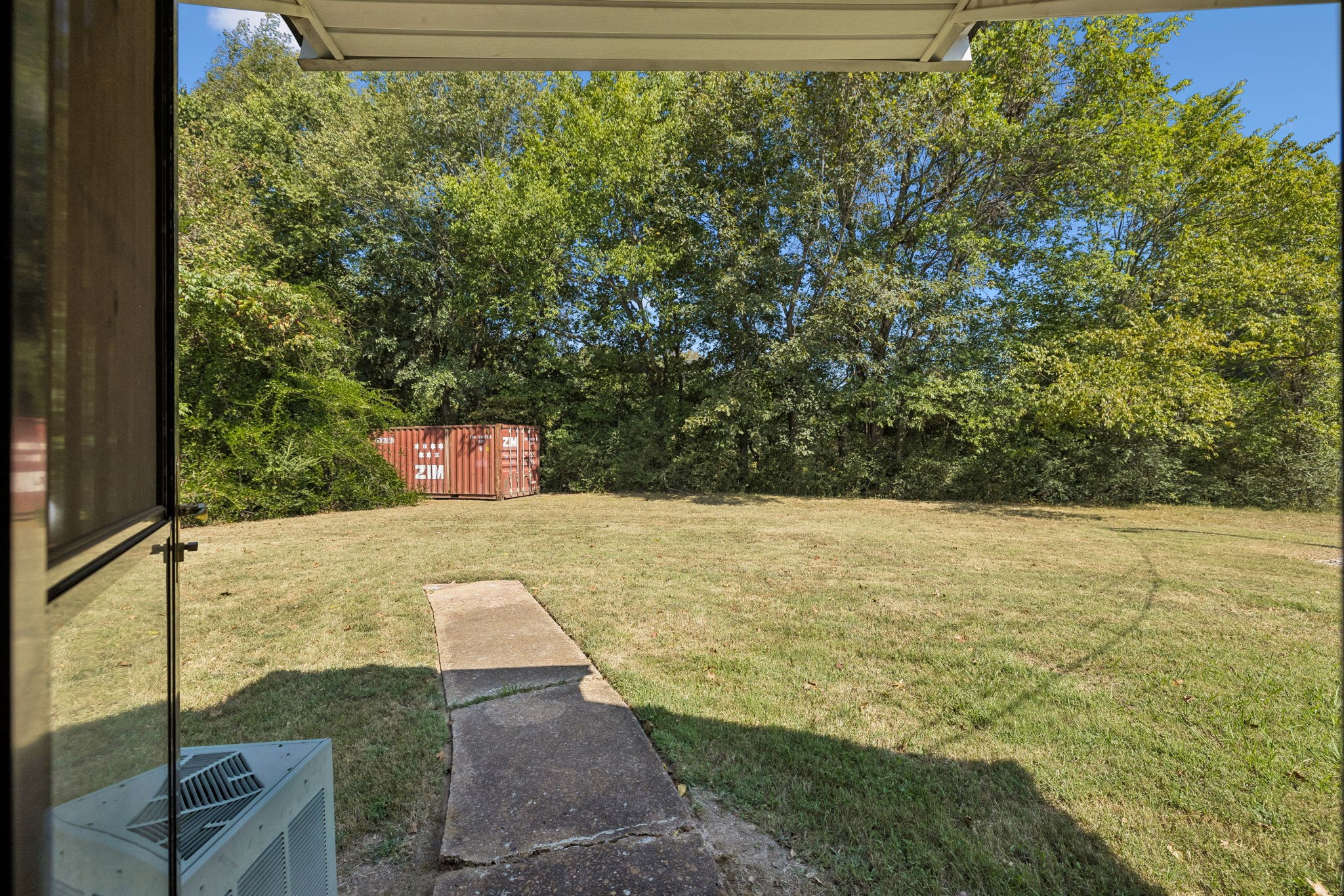 1761 Woodlawn Rd