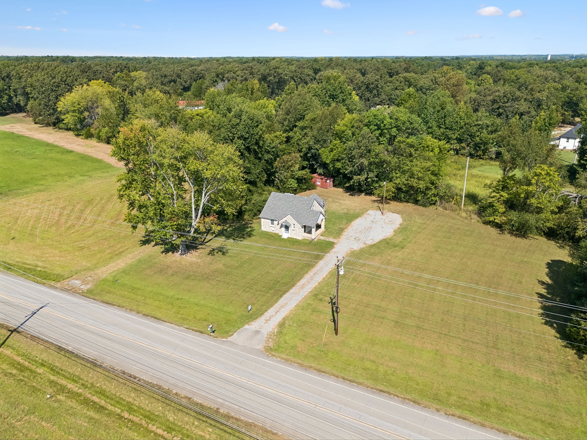1761 Woodlawn Rd
