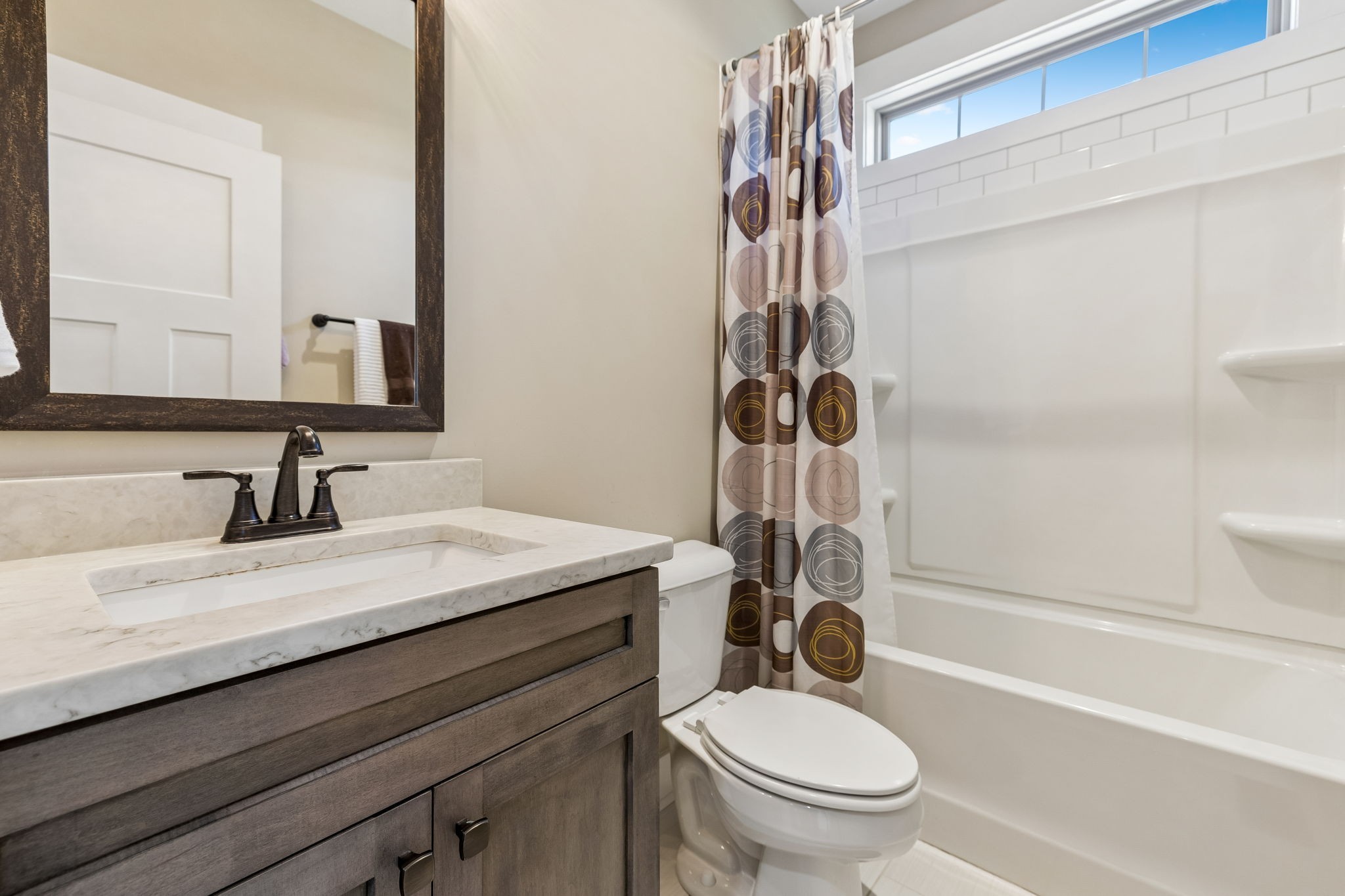 221 Dorchester Cir